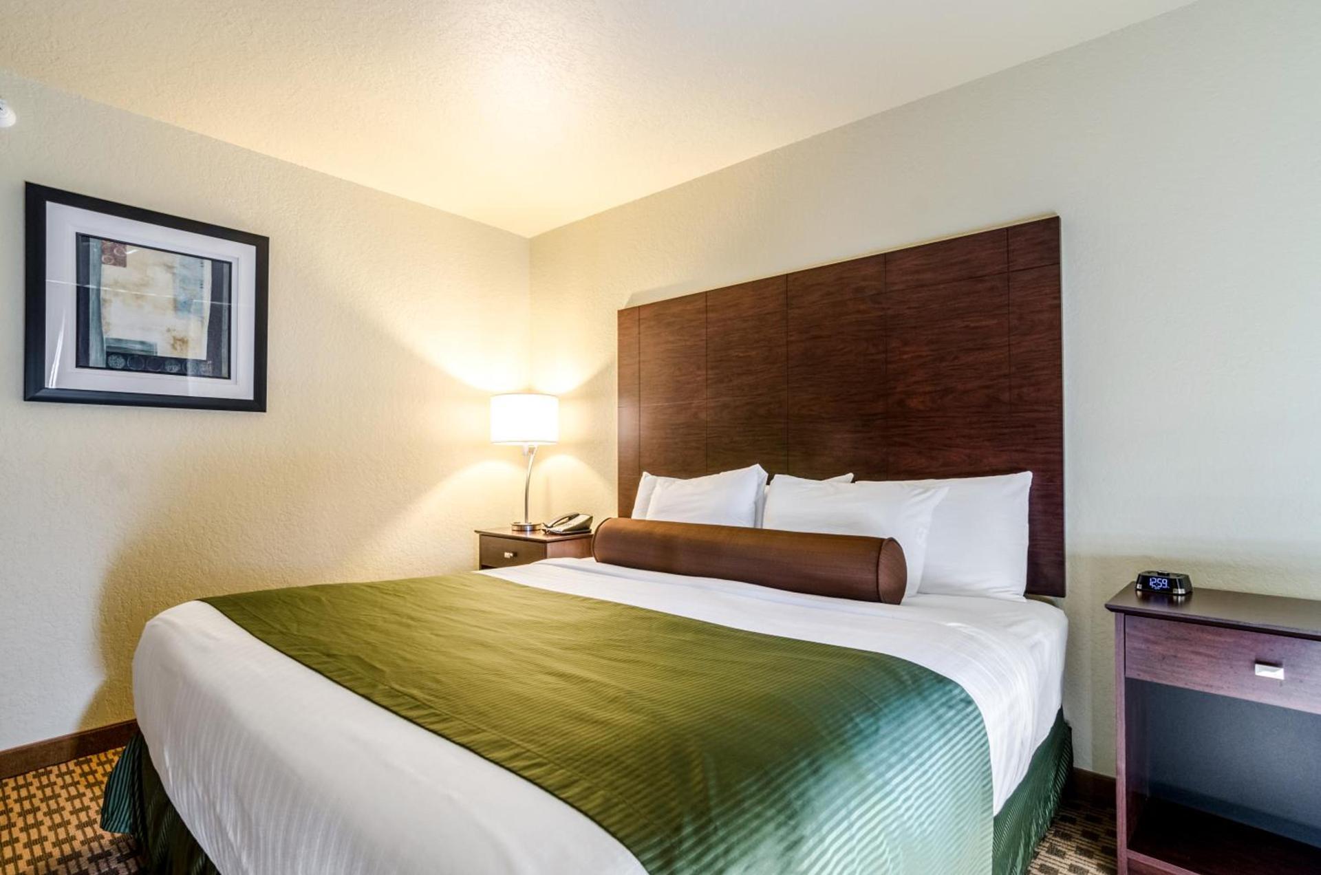 Cobblestone Inn and Suites - Eaton photo 20