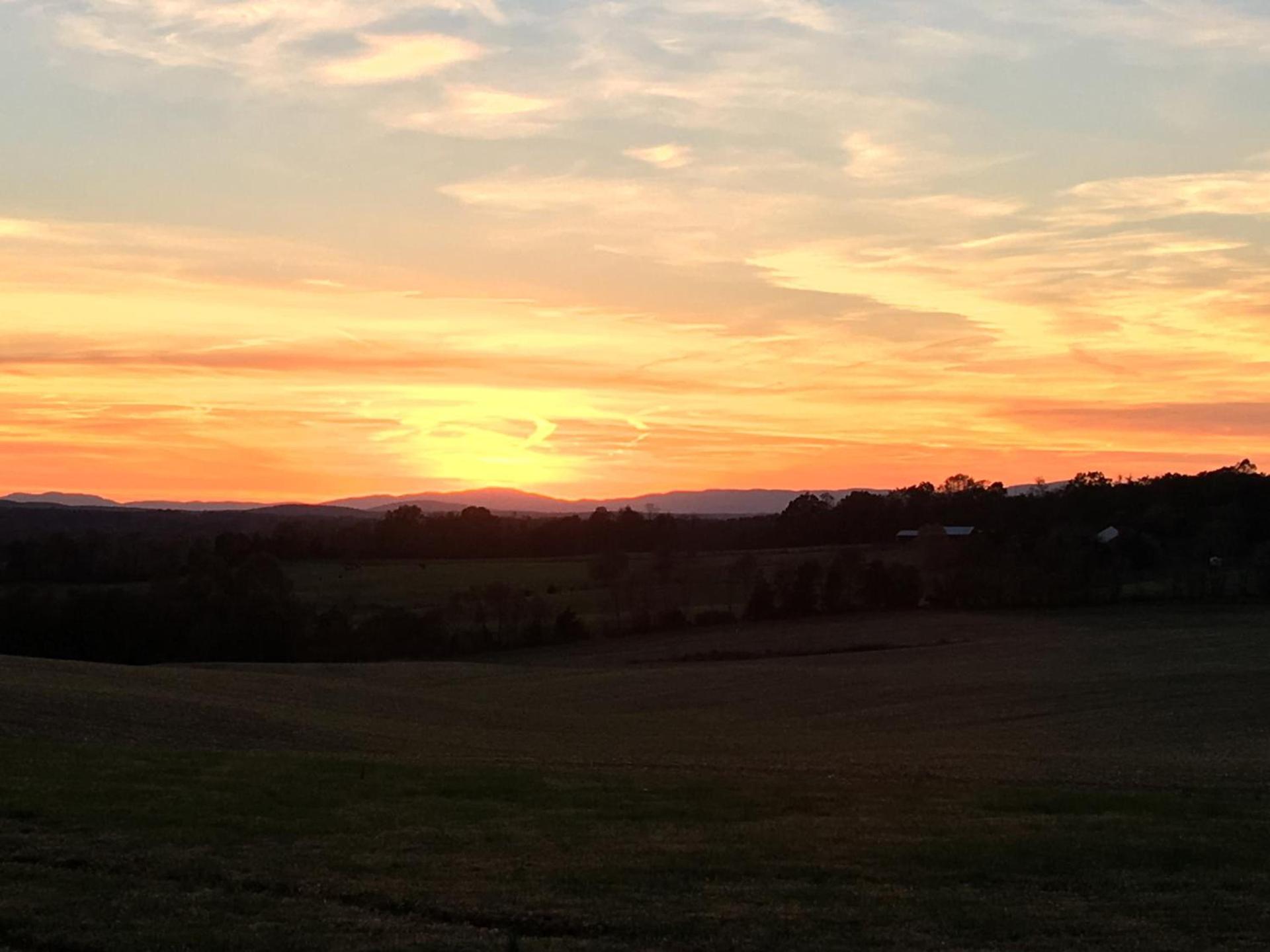 Round Hill Inn photo 28
