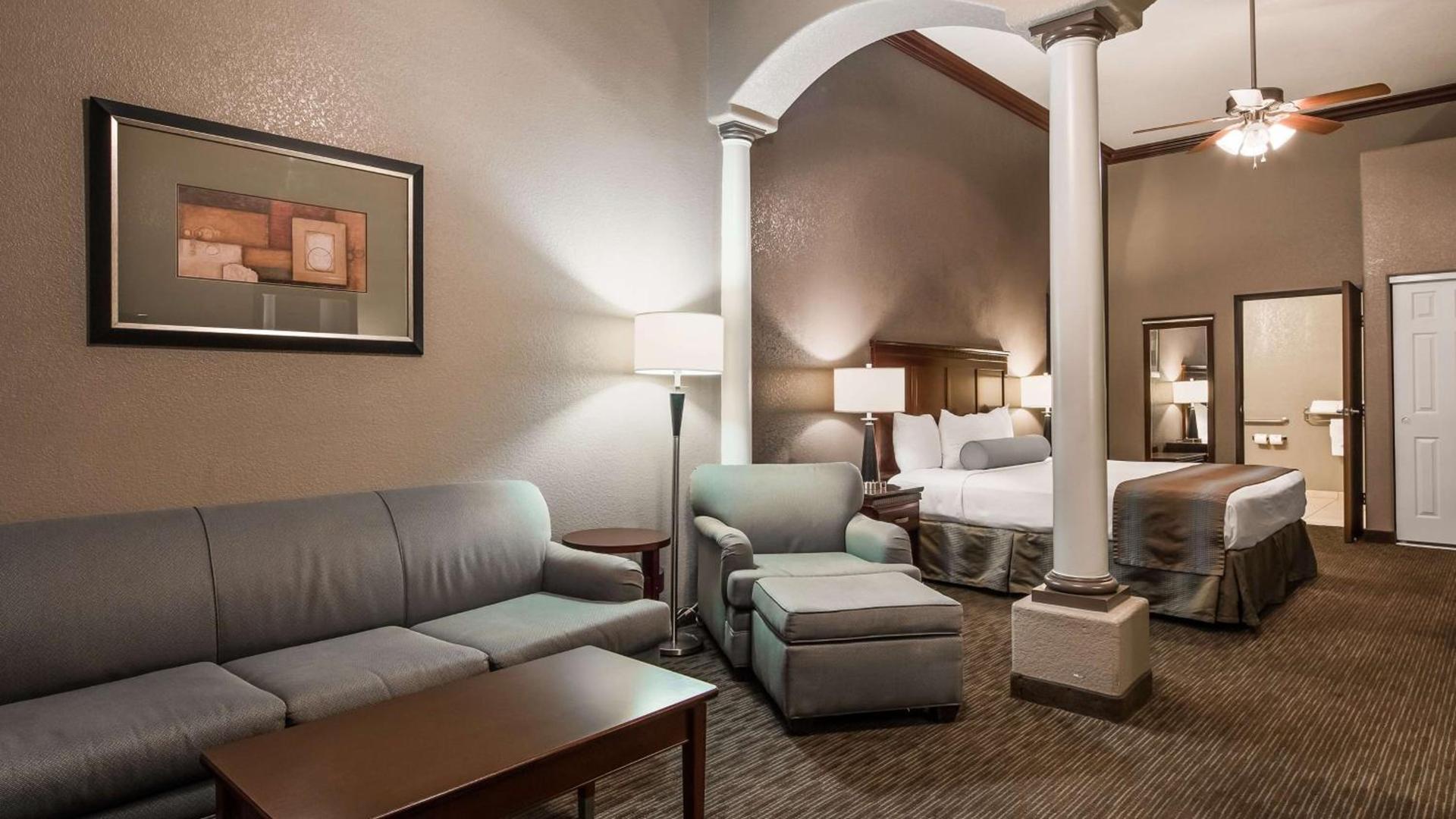 Best Western Plus Main Street Inn photo 17