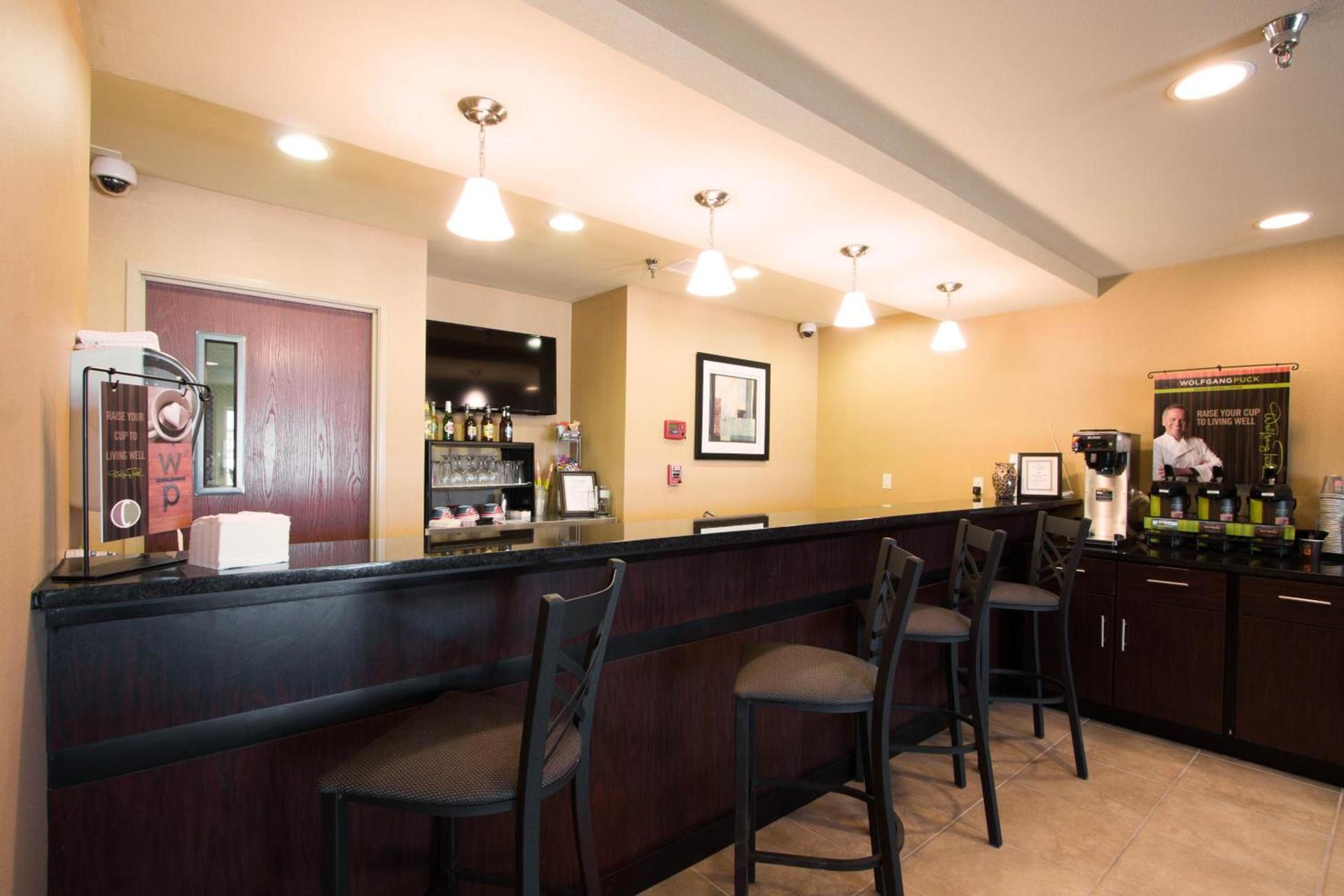 Cobblestone Inn & Suites - Eads photo 13