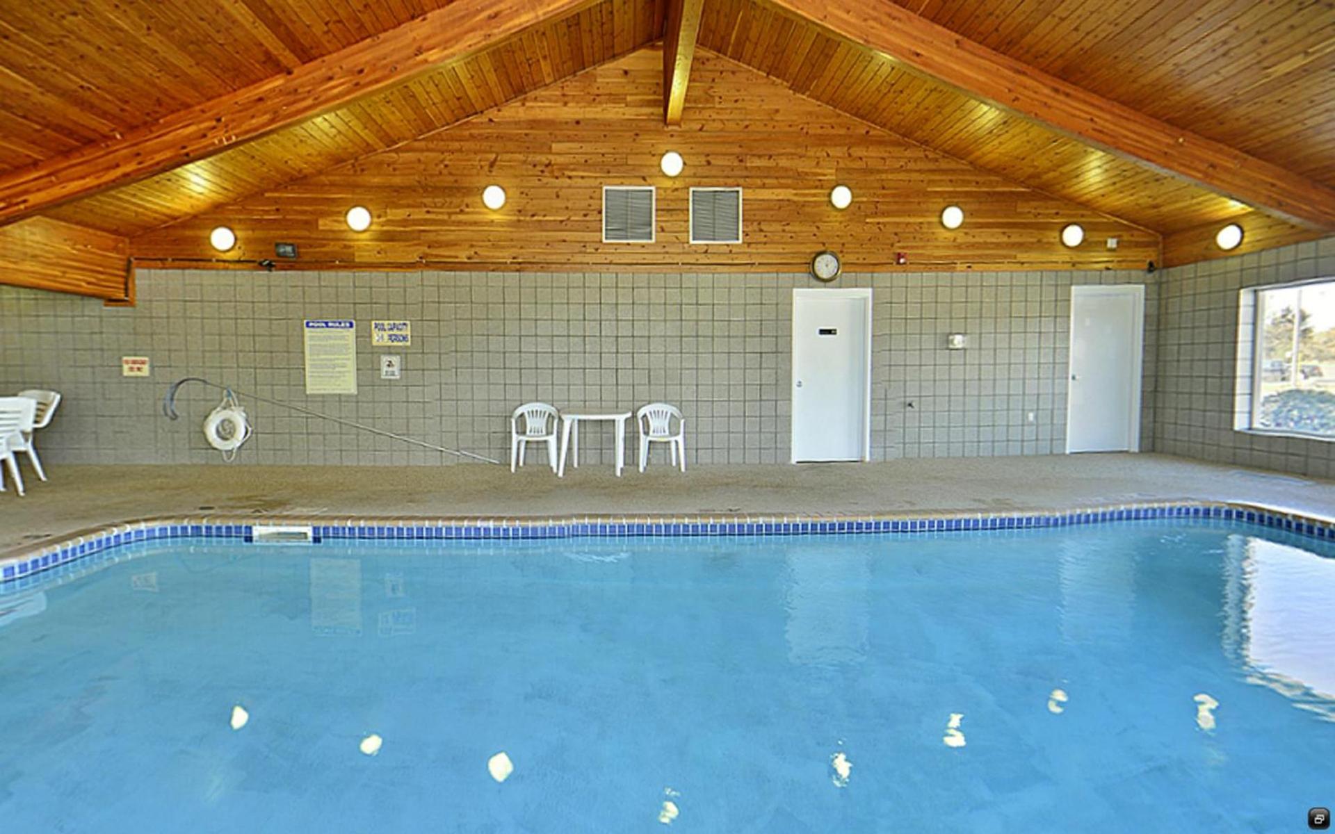 HomeTown Inn photo 12