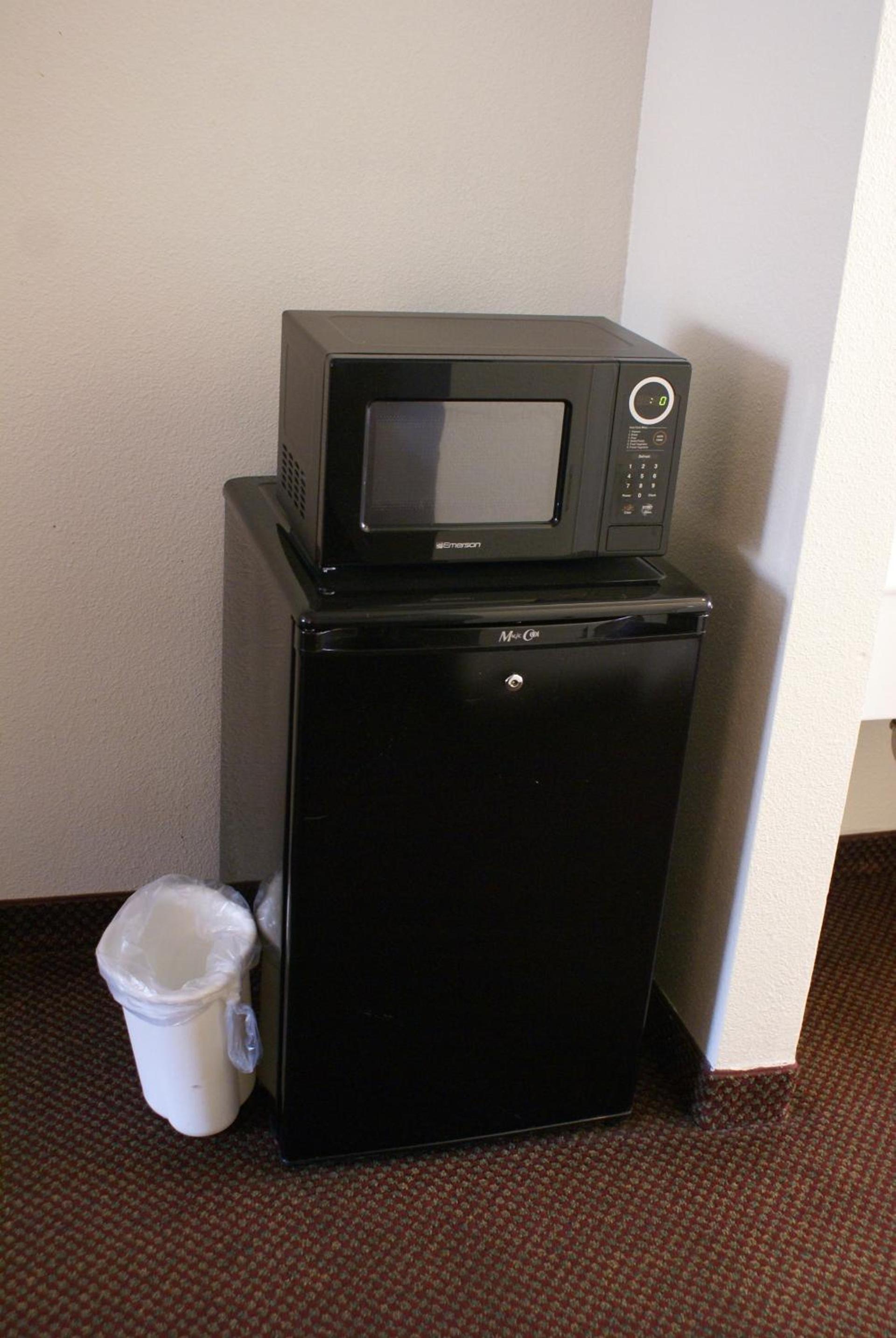 Airport Inn photo 49