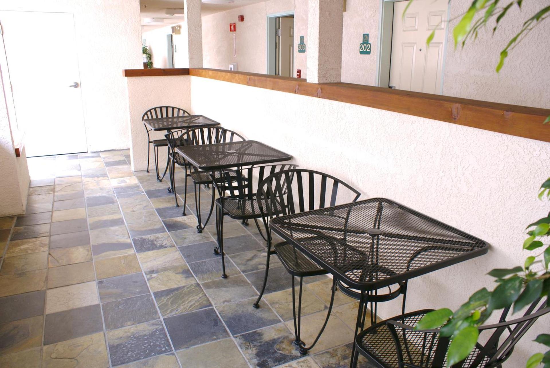 Airport Inn photo 54