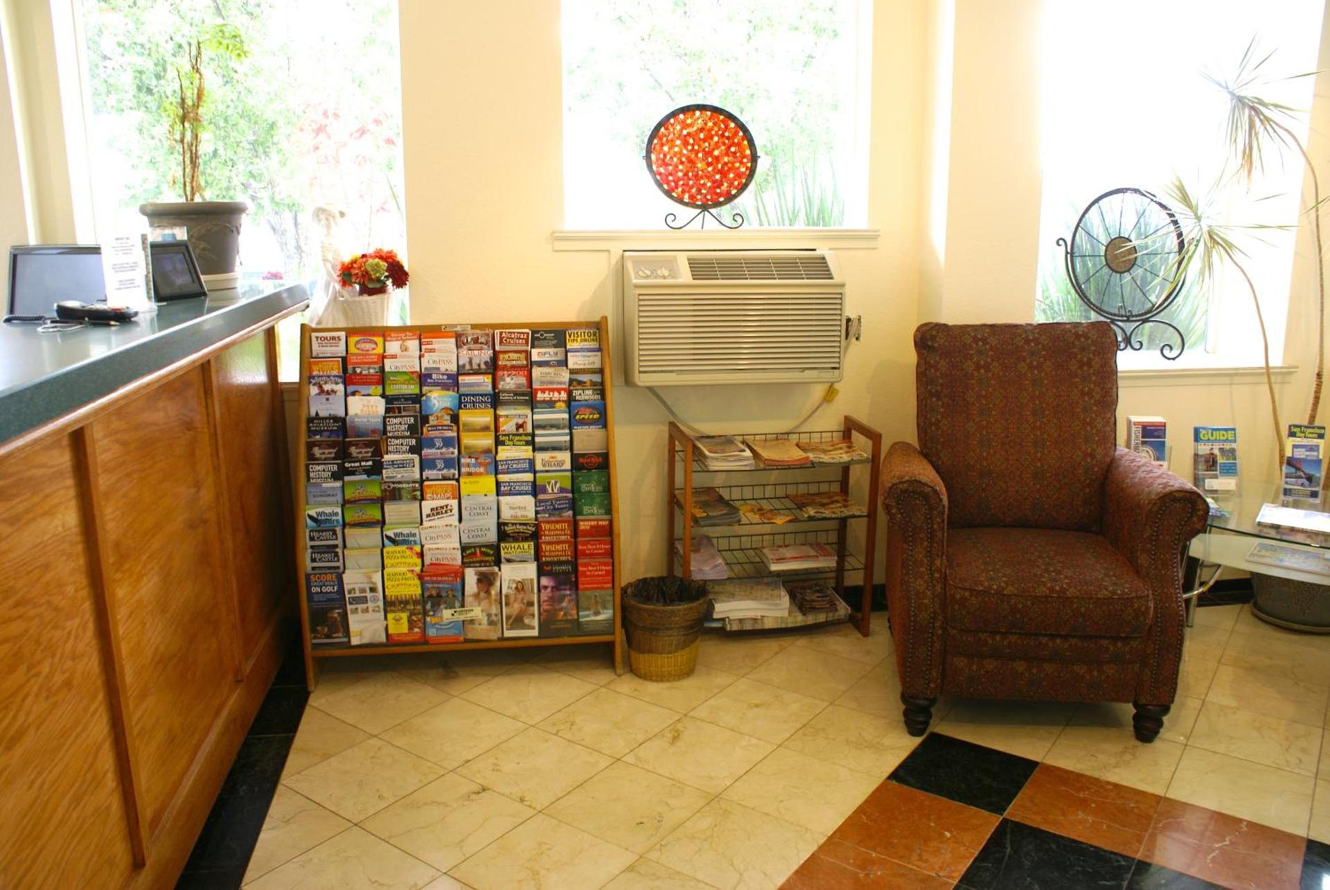 Airport Inn photo 58