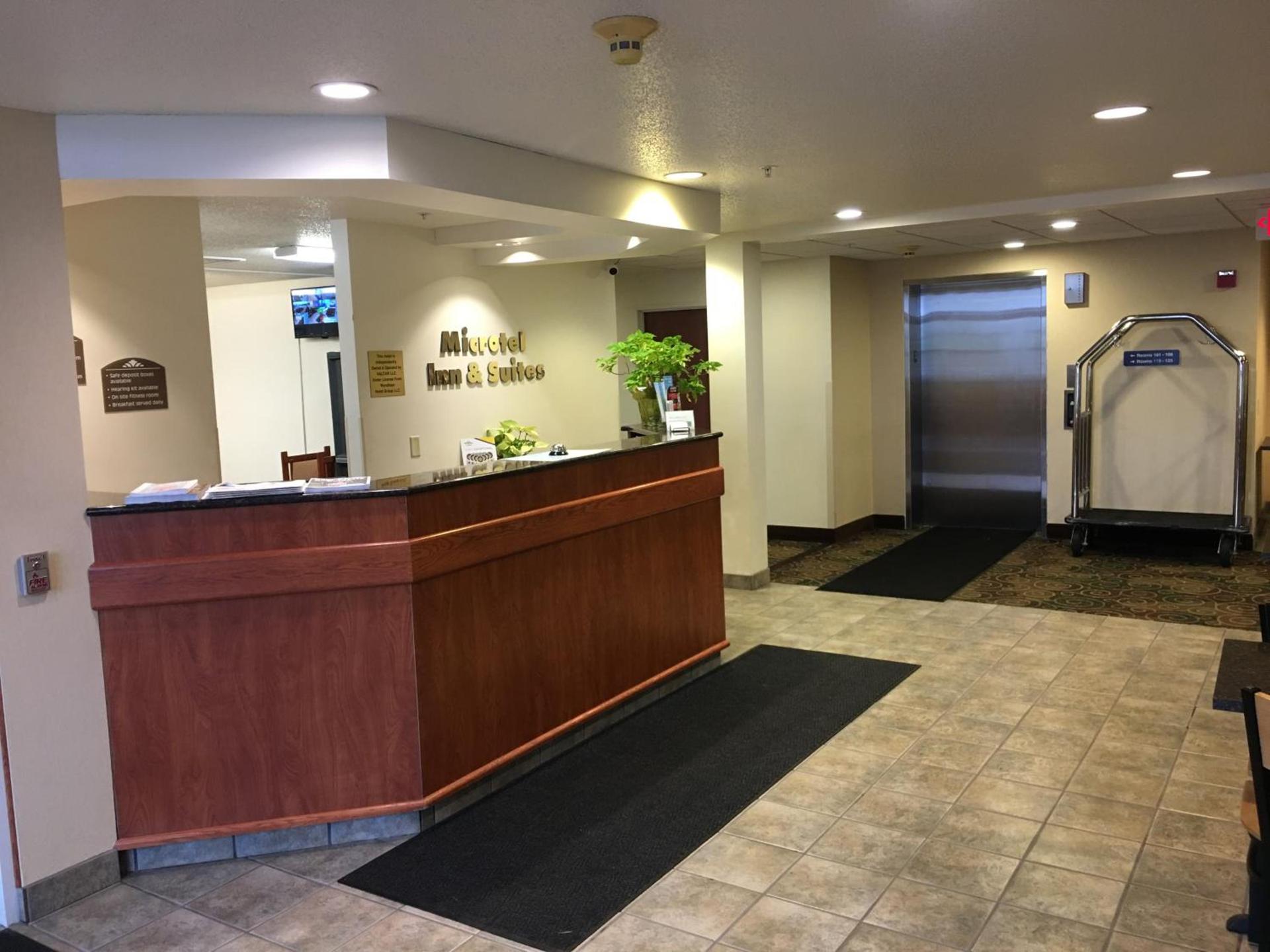 Microtel Inn & Suites by Wyndham Rice Lake photo 13