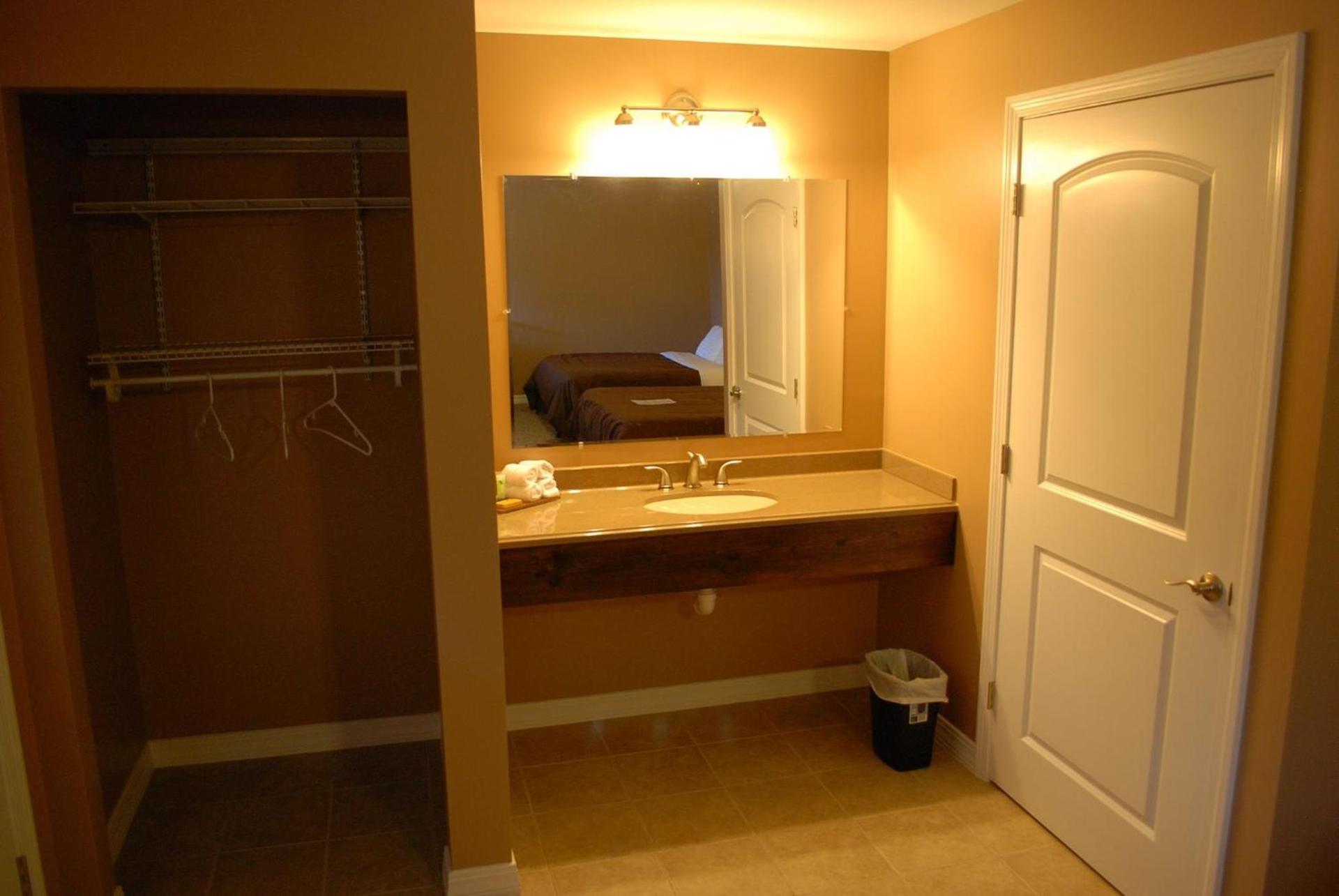 Abbot Trailside Lodging photo 33