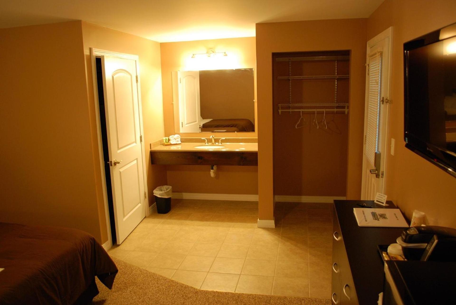Abbot Trailside Lodging photo 43
