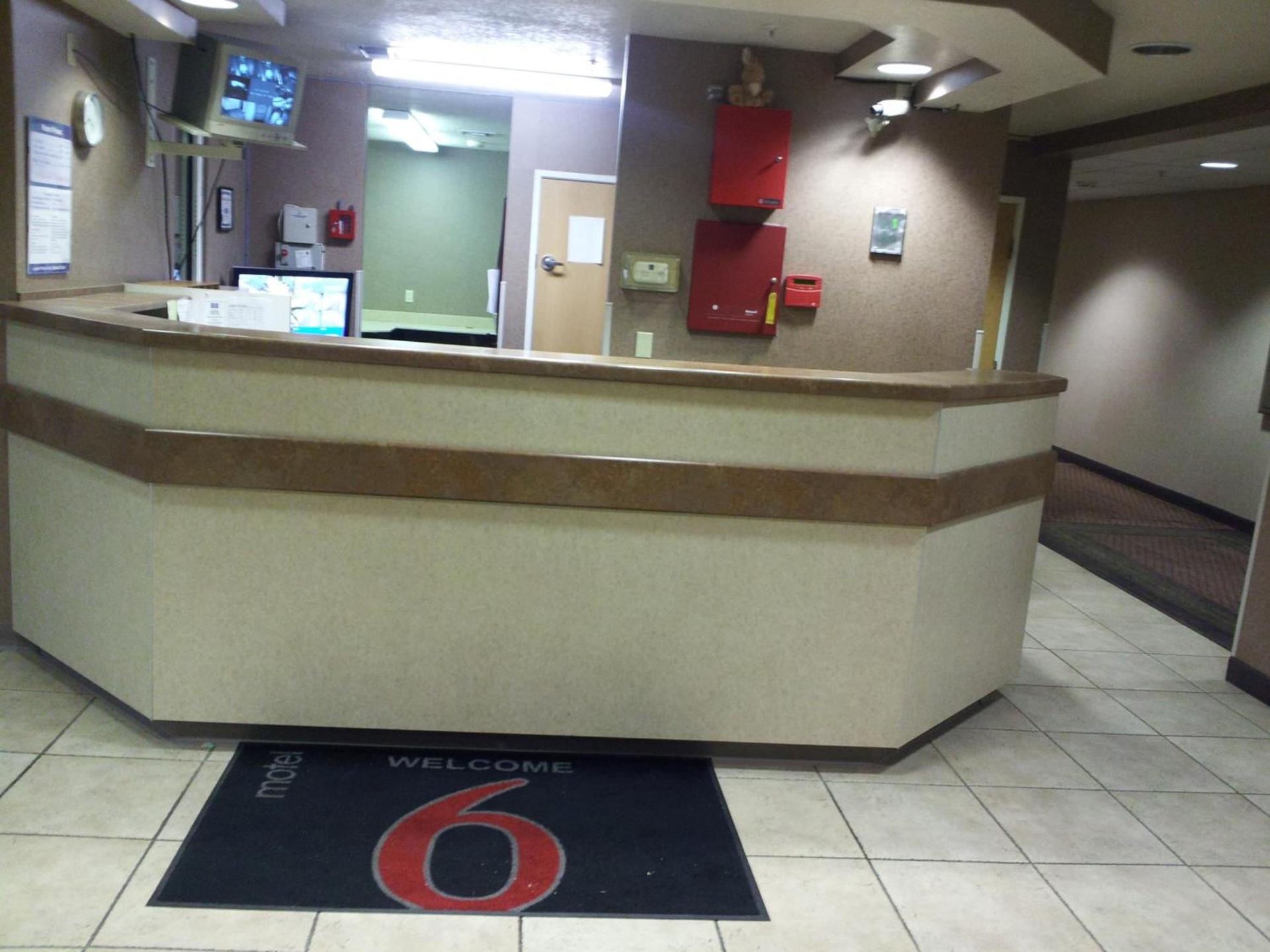 Motel 6-Bernalillo, NM photo 26