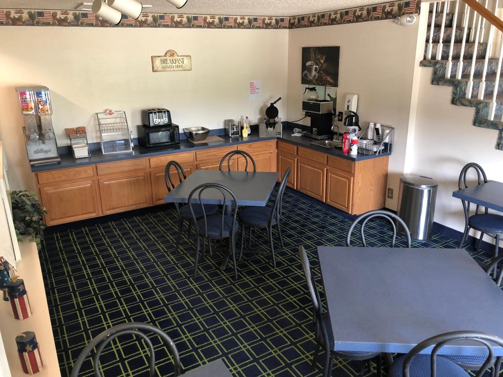 Americas Best Value Inn Seward photo 15
