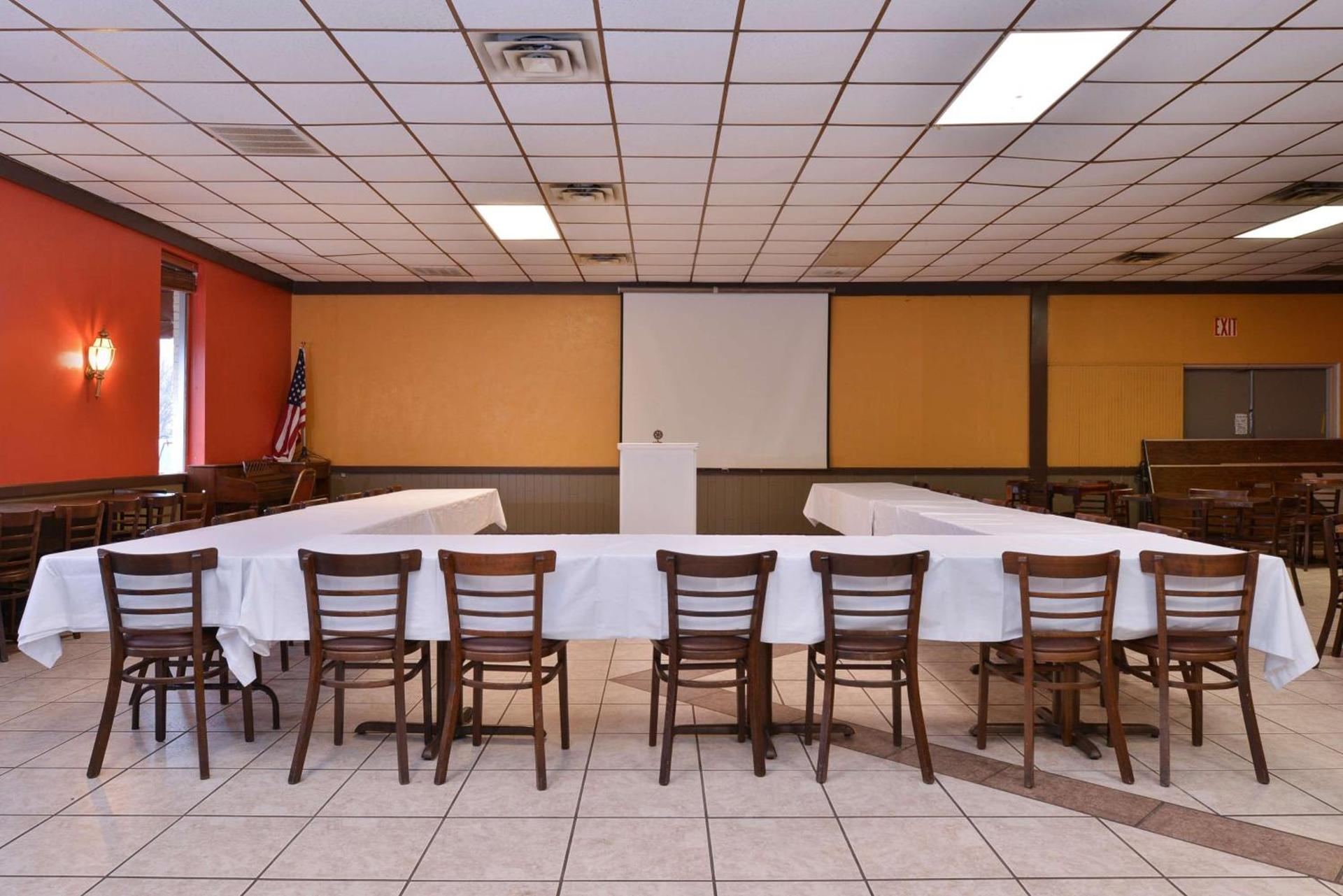 Castle Inn & Suites Anadarko photo 6