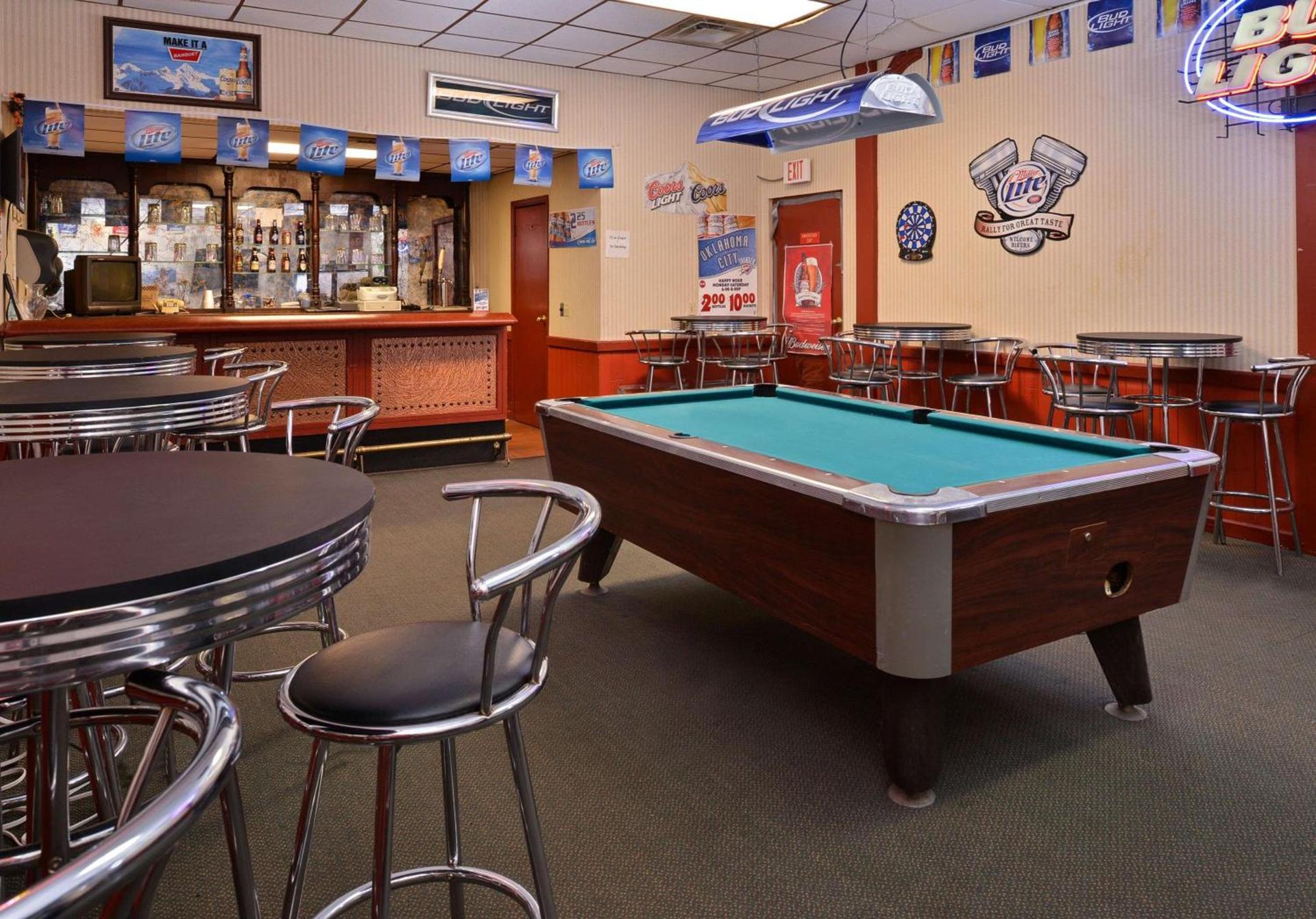 Castle Inn & Suites Anadarko photo 15
