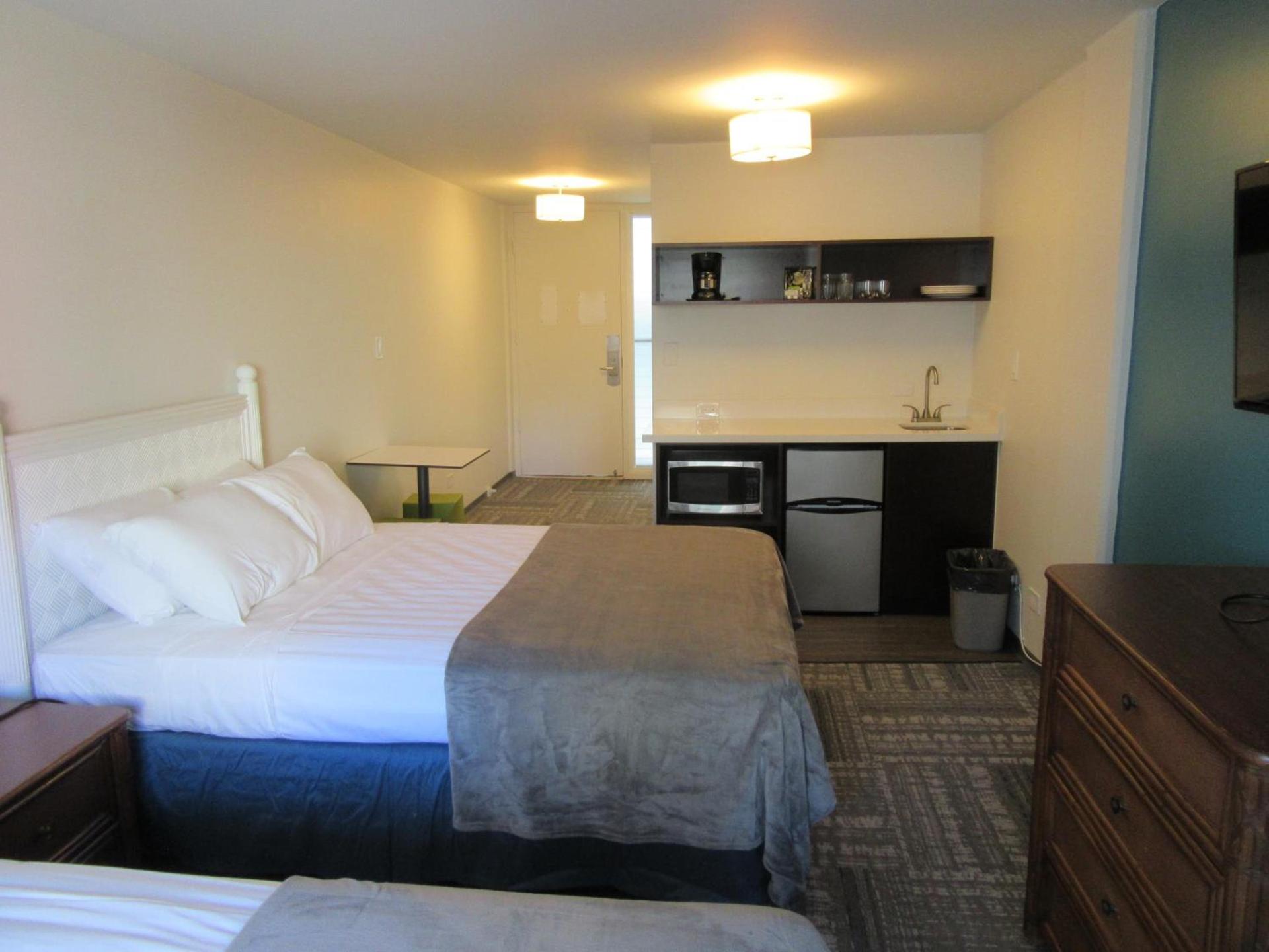 Waikiki Central Hotel - No Resort Fees photo 6