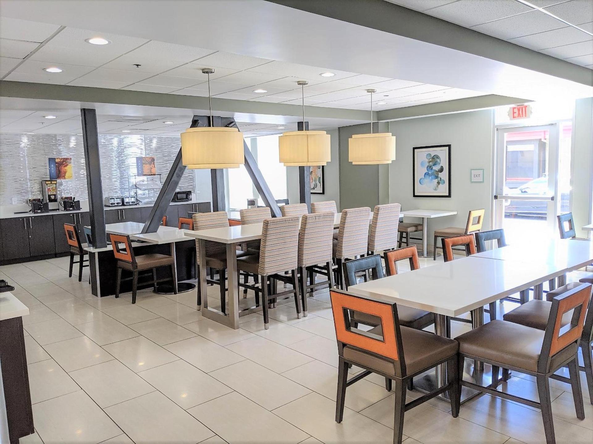 Best Western Plus Commerce Hotel photo 45
