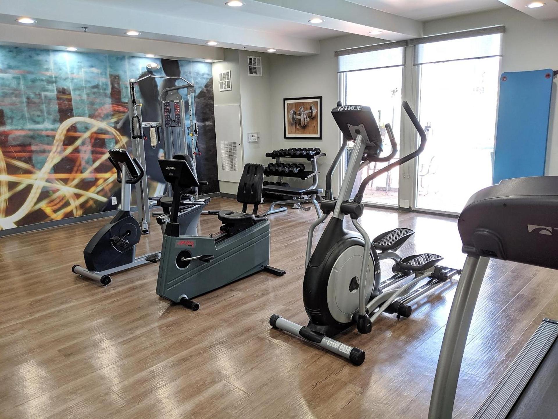 Best Western Plus Commerce Hotel photo 40