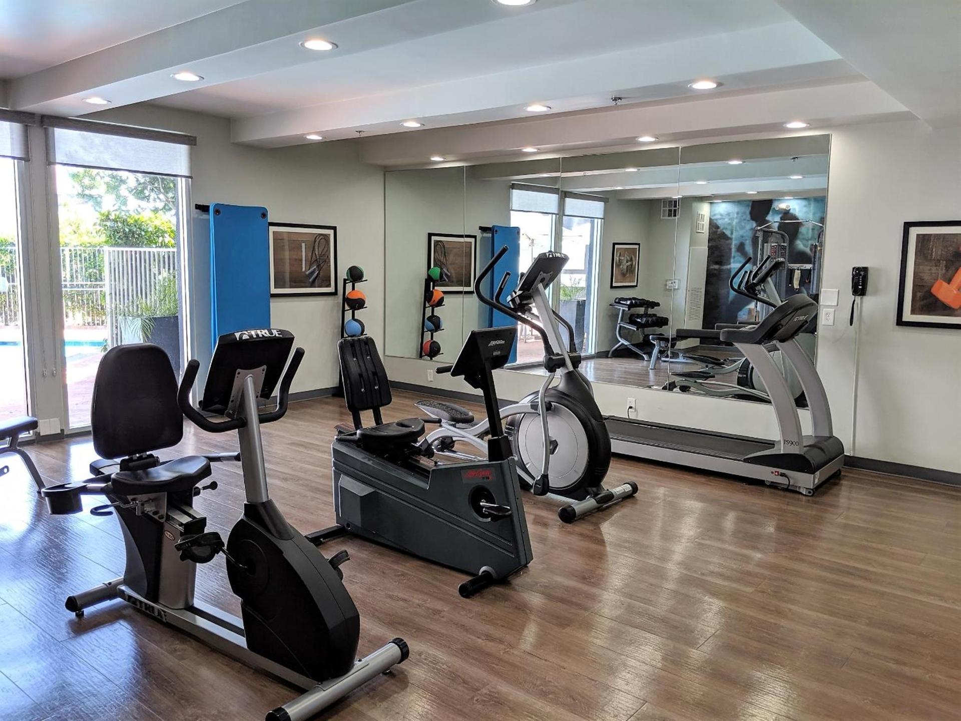 Best Western Plus Commerce Hotel photo 41
