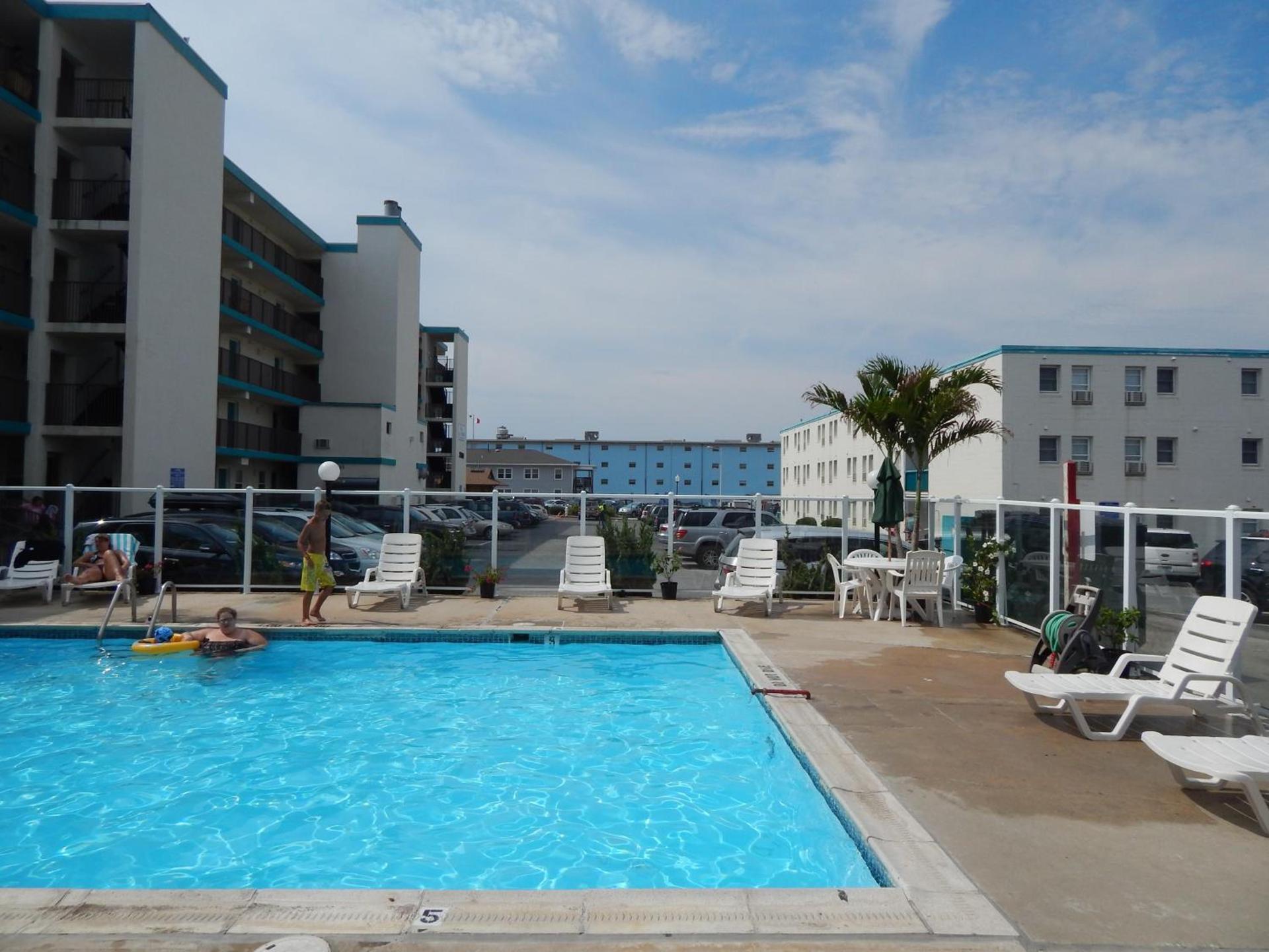 Seabonay Oceanfront Motel photo 23
