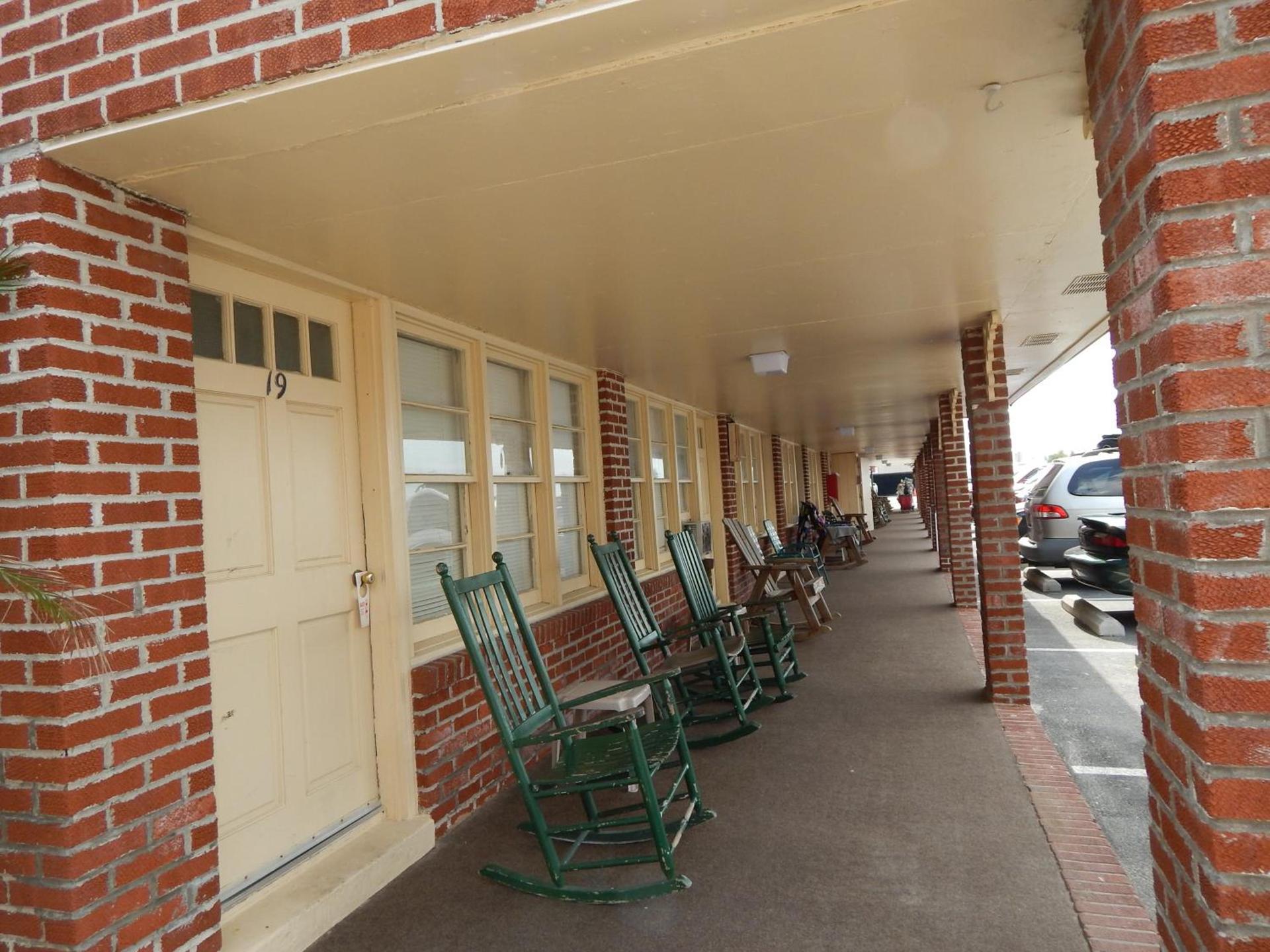 Oceanic Motel photo 19