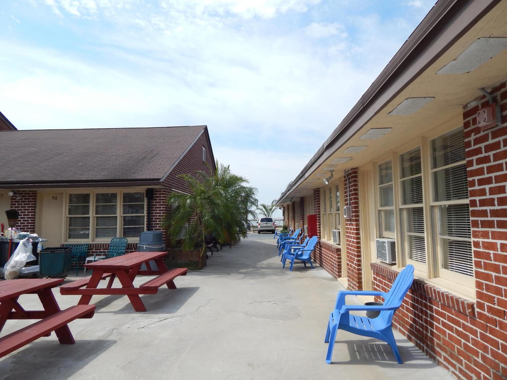 Oceanic Motel photo 13