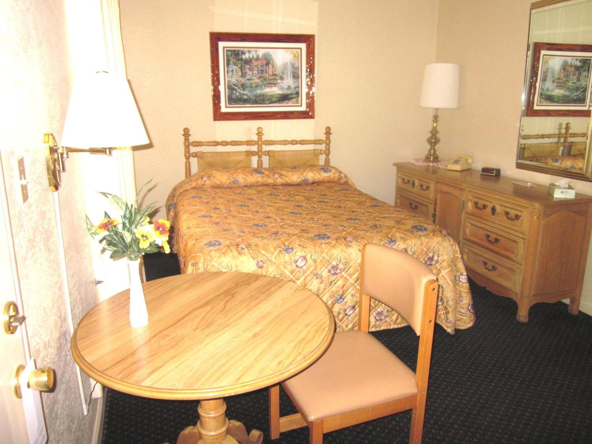 Color Country Motel photo 22
