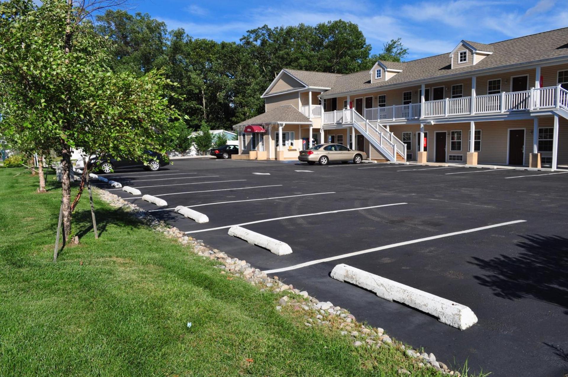 At 9 Motel Near Freehold I-195 photo 50