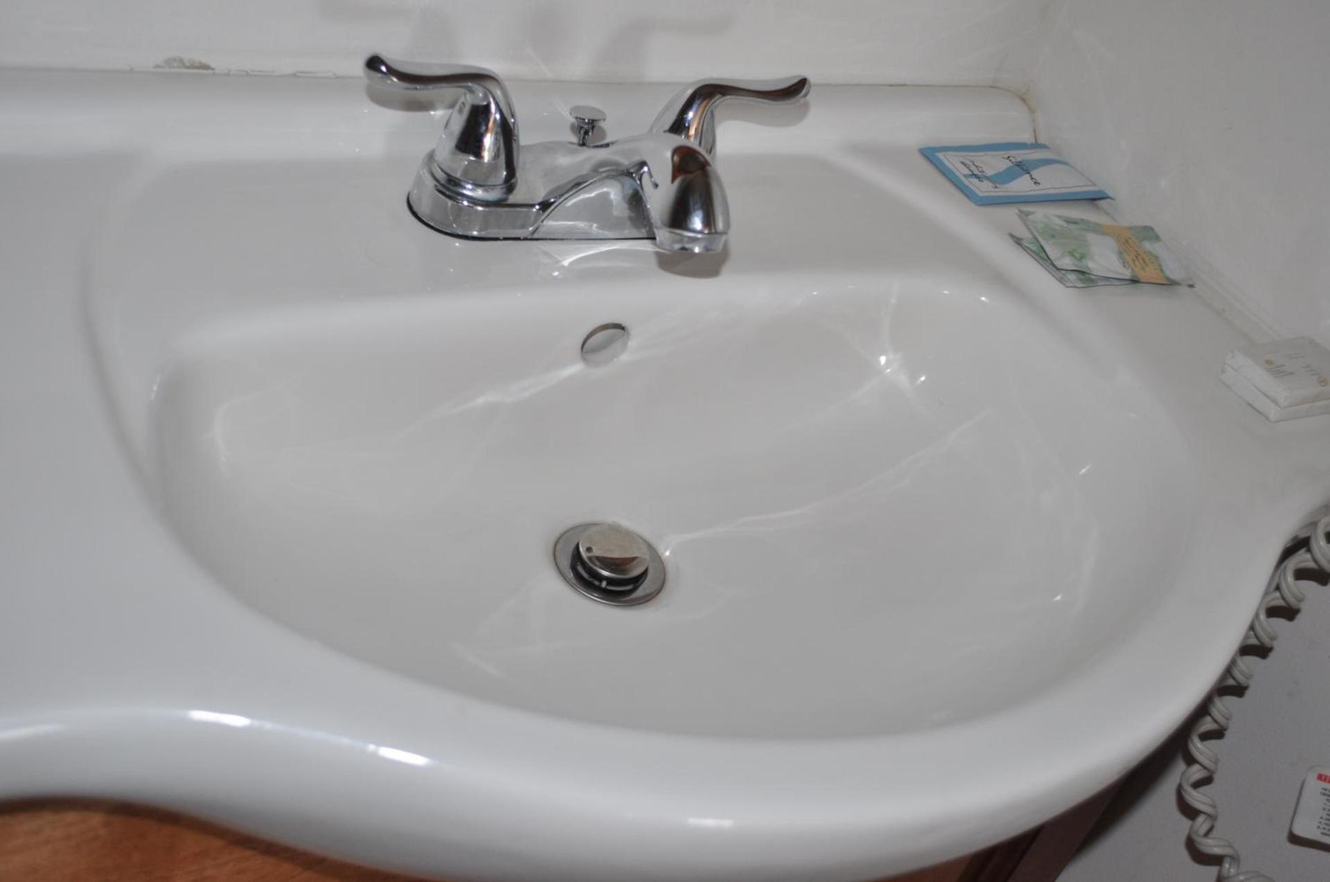 At 9 Motel Near Freehold I-195 photo 67