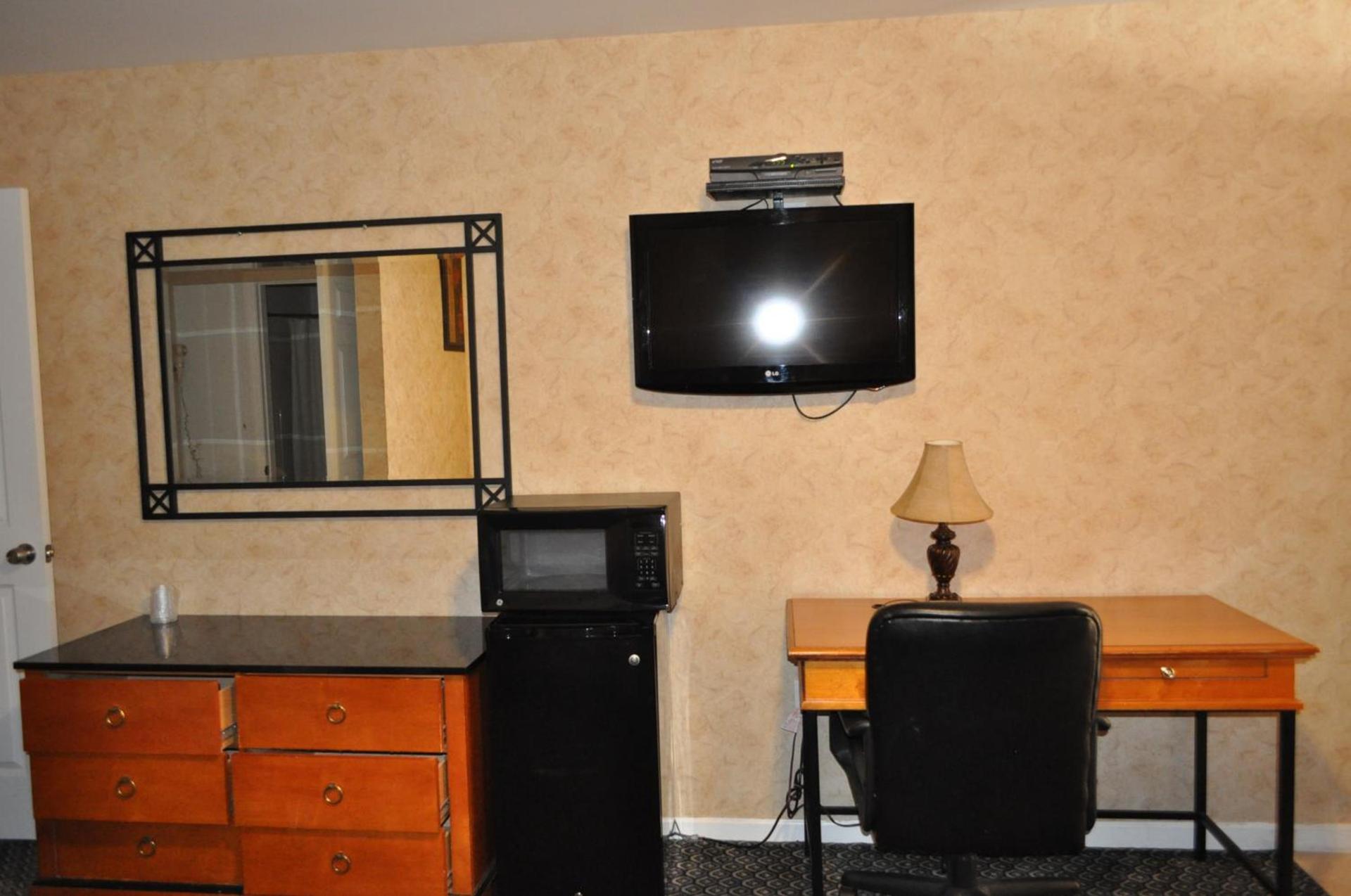 At 9 Motel Near Freehold I-195 photo 63