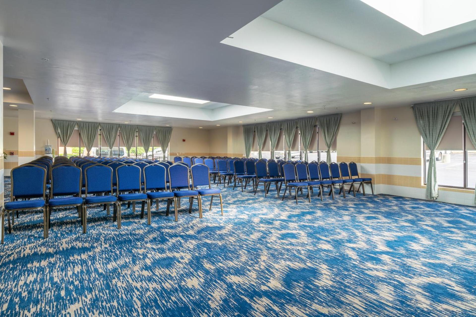 City Express by Marriott Washington, DC Northeast photo 12