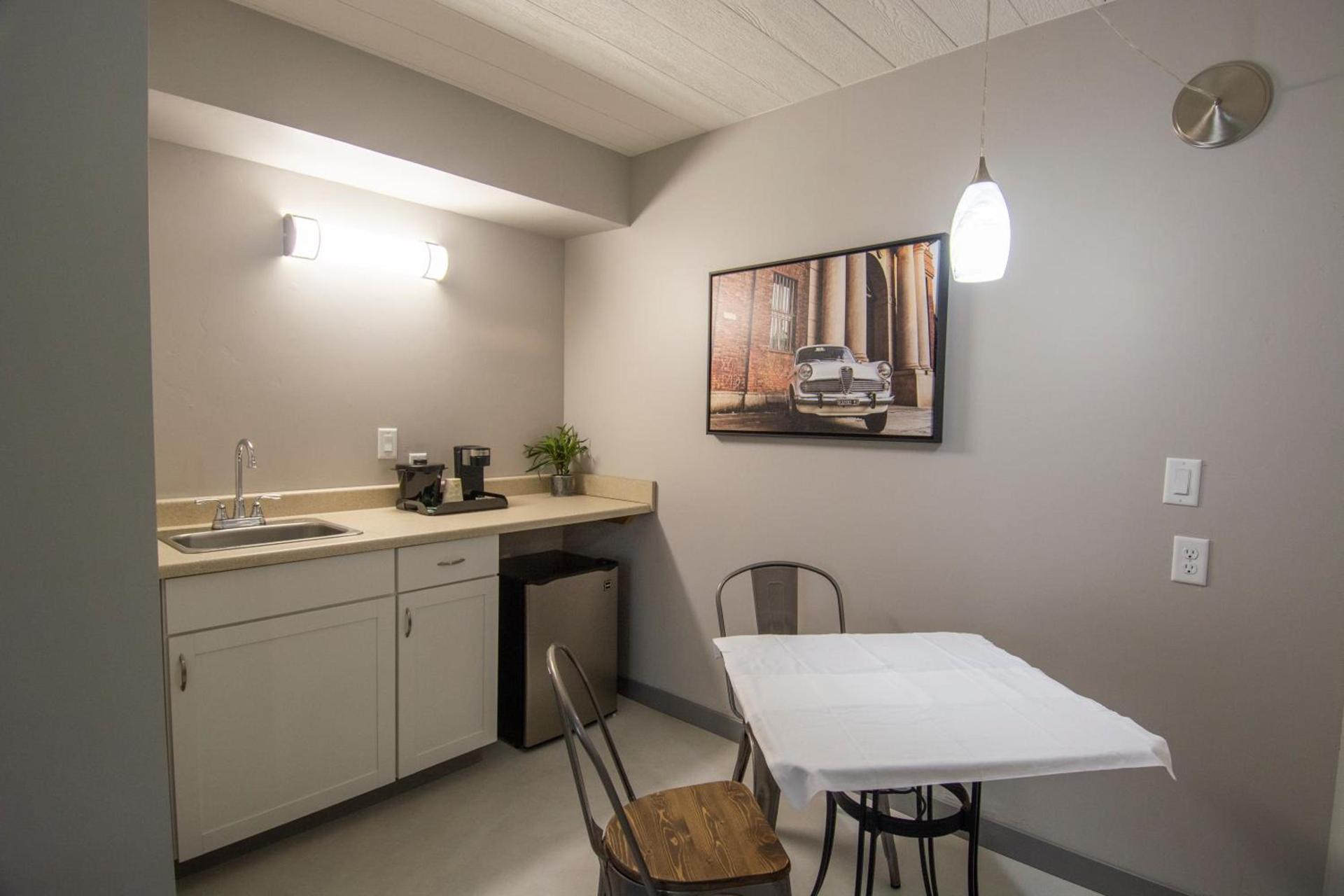 Americana Modern Hotel photo 16