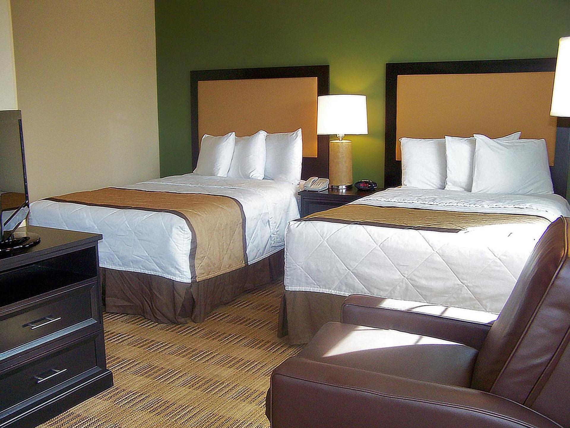 Sonesta Simply Suites Stafford photo 10