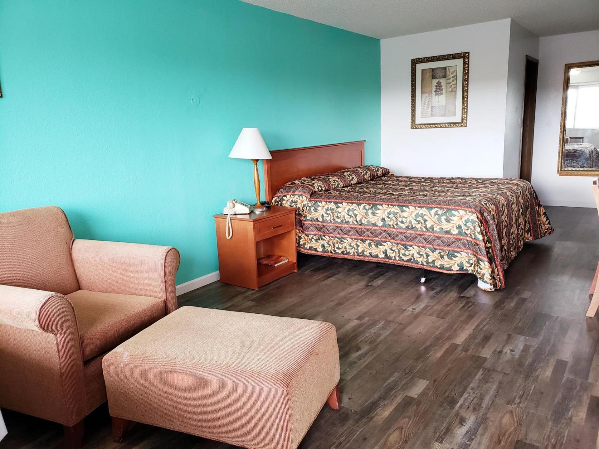 Budget Inn photo 15