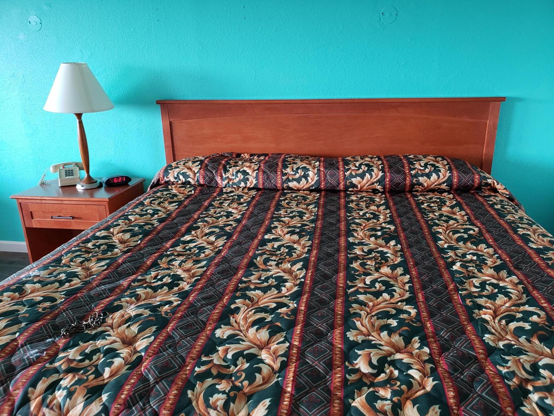 Budget Inn photo 14