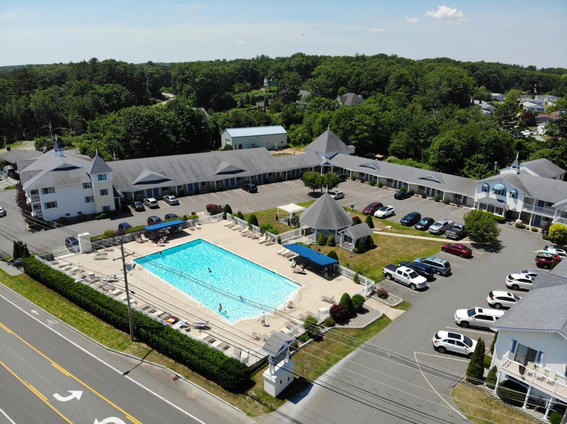 Driftaway Hotel and Pool photo 3