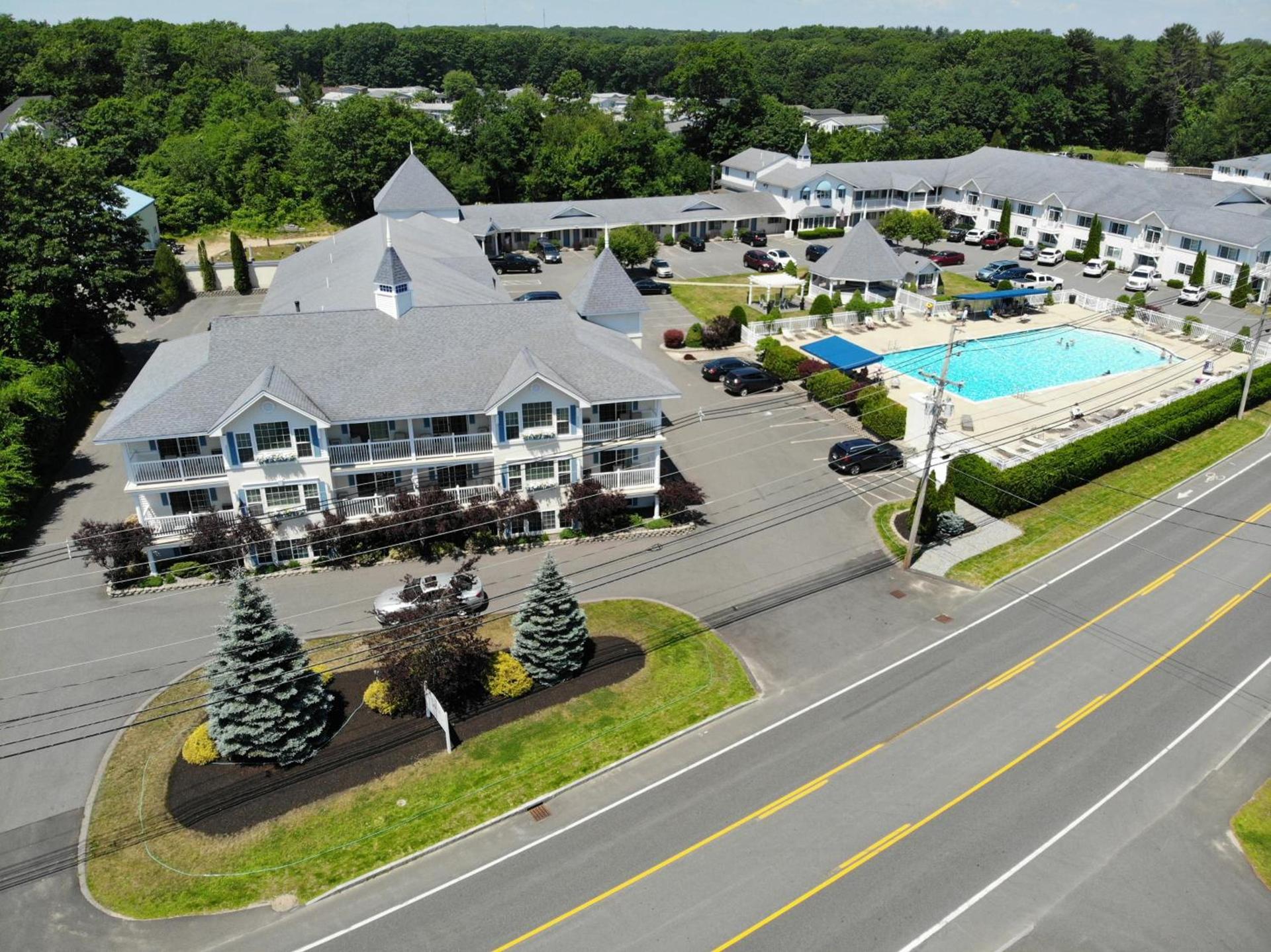 Driftaway Hotel and Pool photo 4