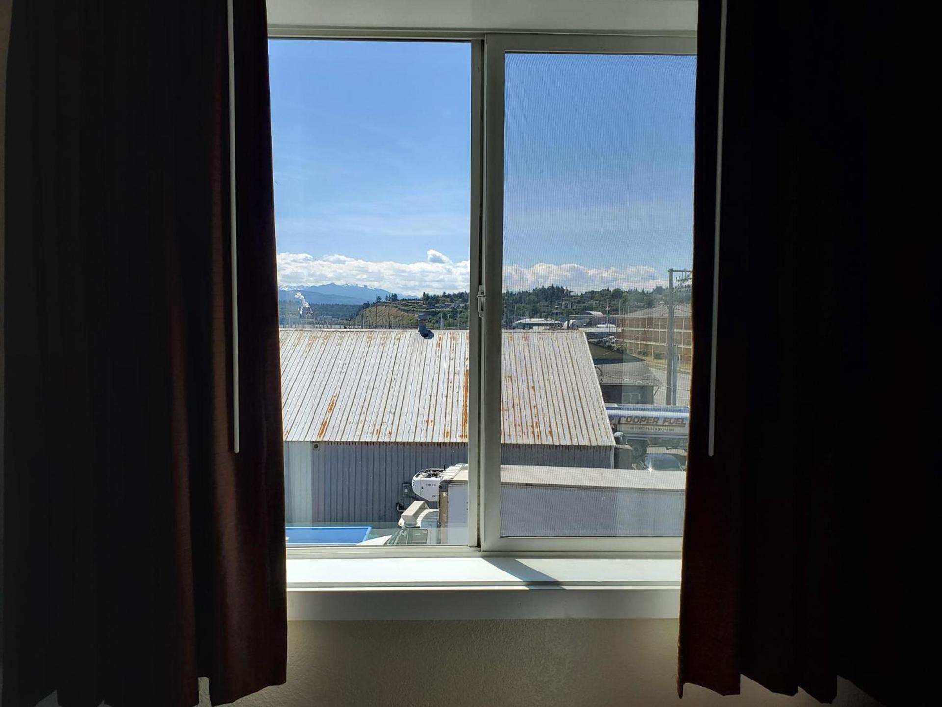 Water Front Inn photo 26
