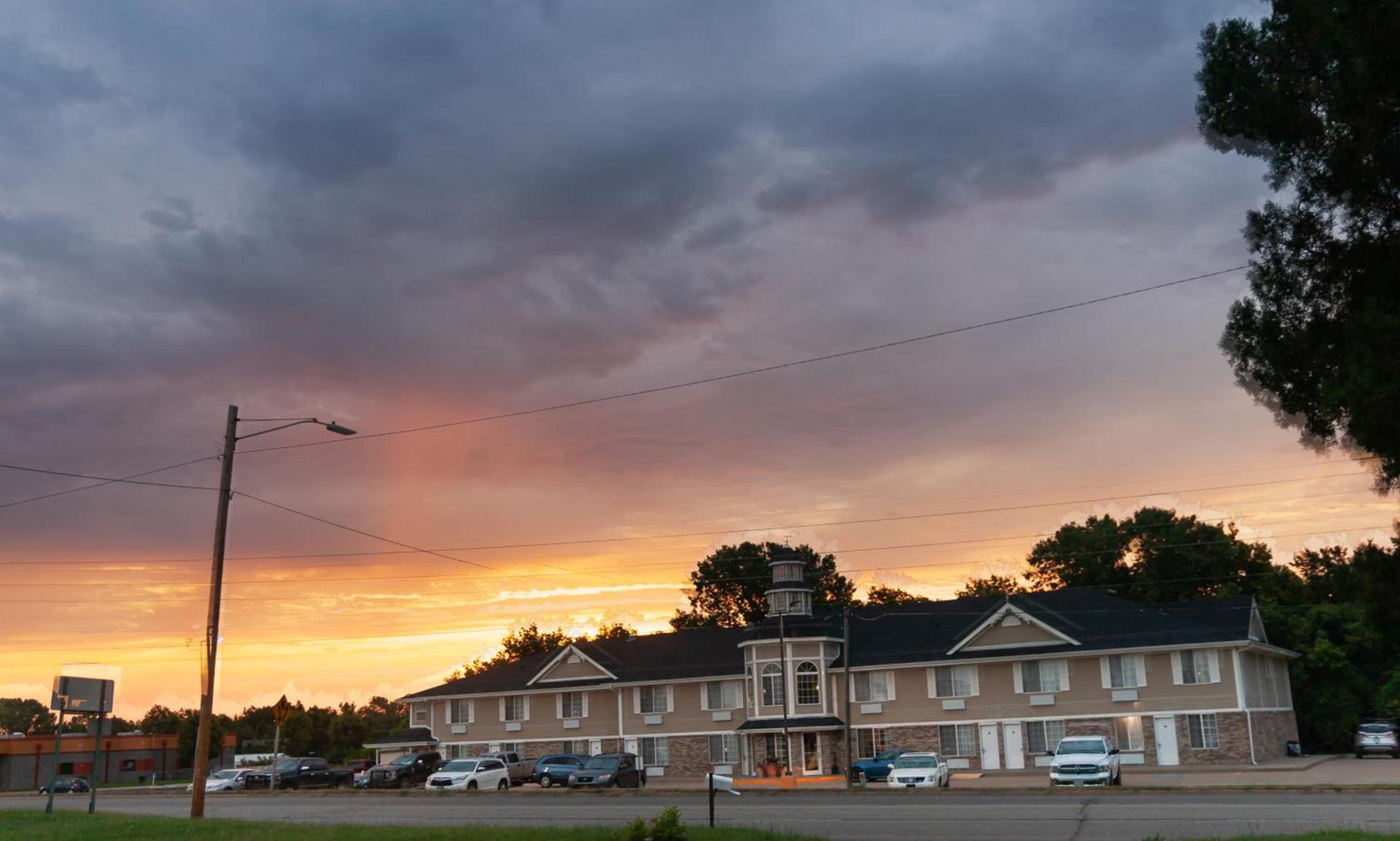 Super 8 by Wyndham Arkansas City KS photo 2