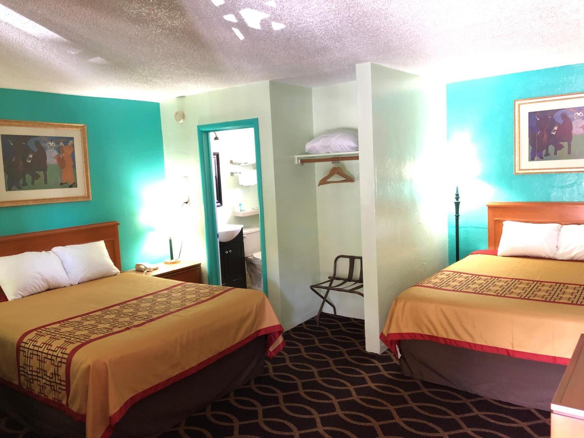 Klamath Motor Lodge photo 6