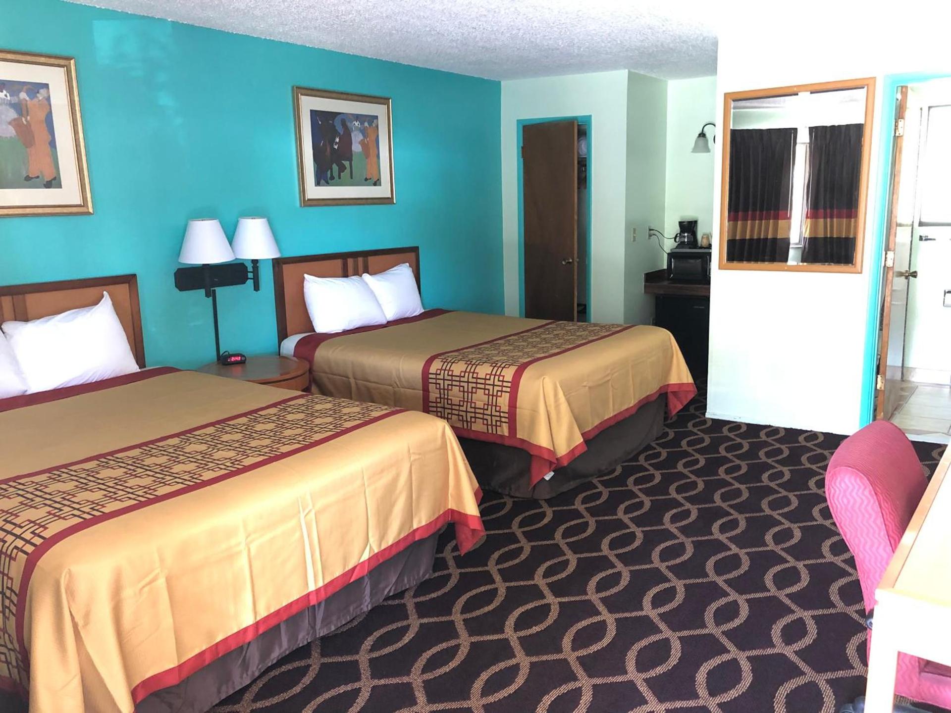 Klamath Motor Lodge photo 5