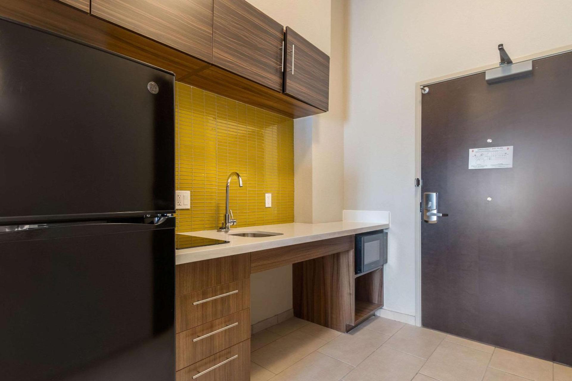 MainStay Suites Bricktown - near Medical Center photo 8