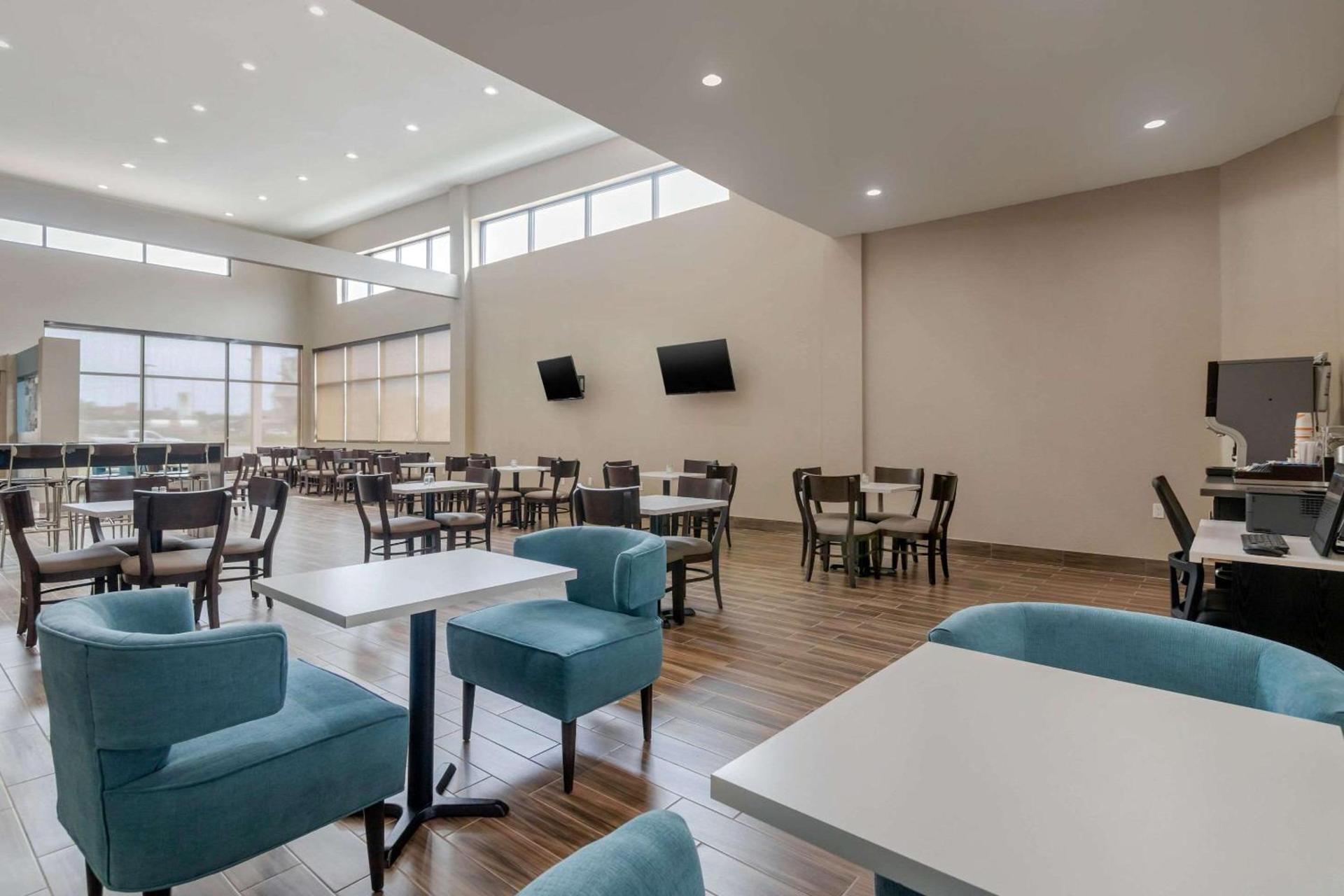 MainStay Suites Bricktown - near Medical Center photo 9