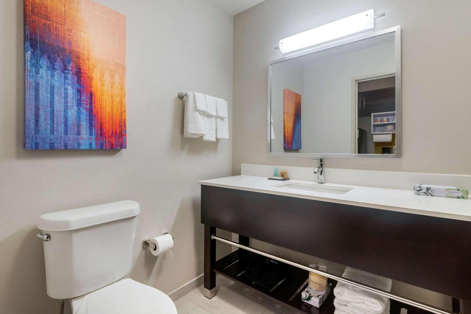 MainStay Suites Bricktown - near Medical Center photo 16