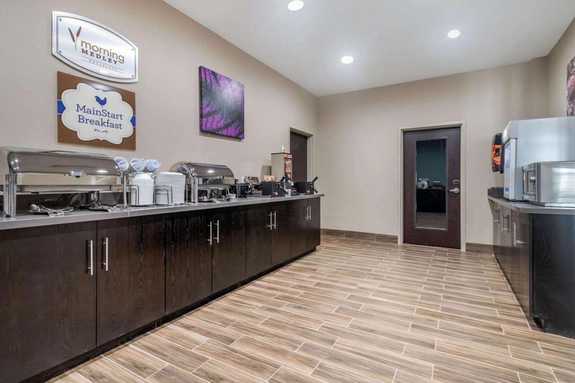 MainStay Suites Bricktown - near Medical Center photo 17