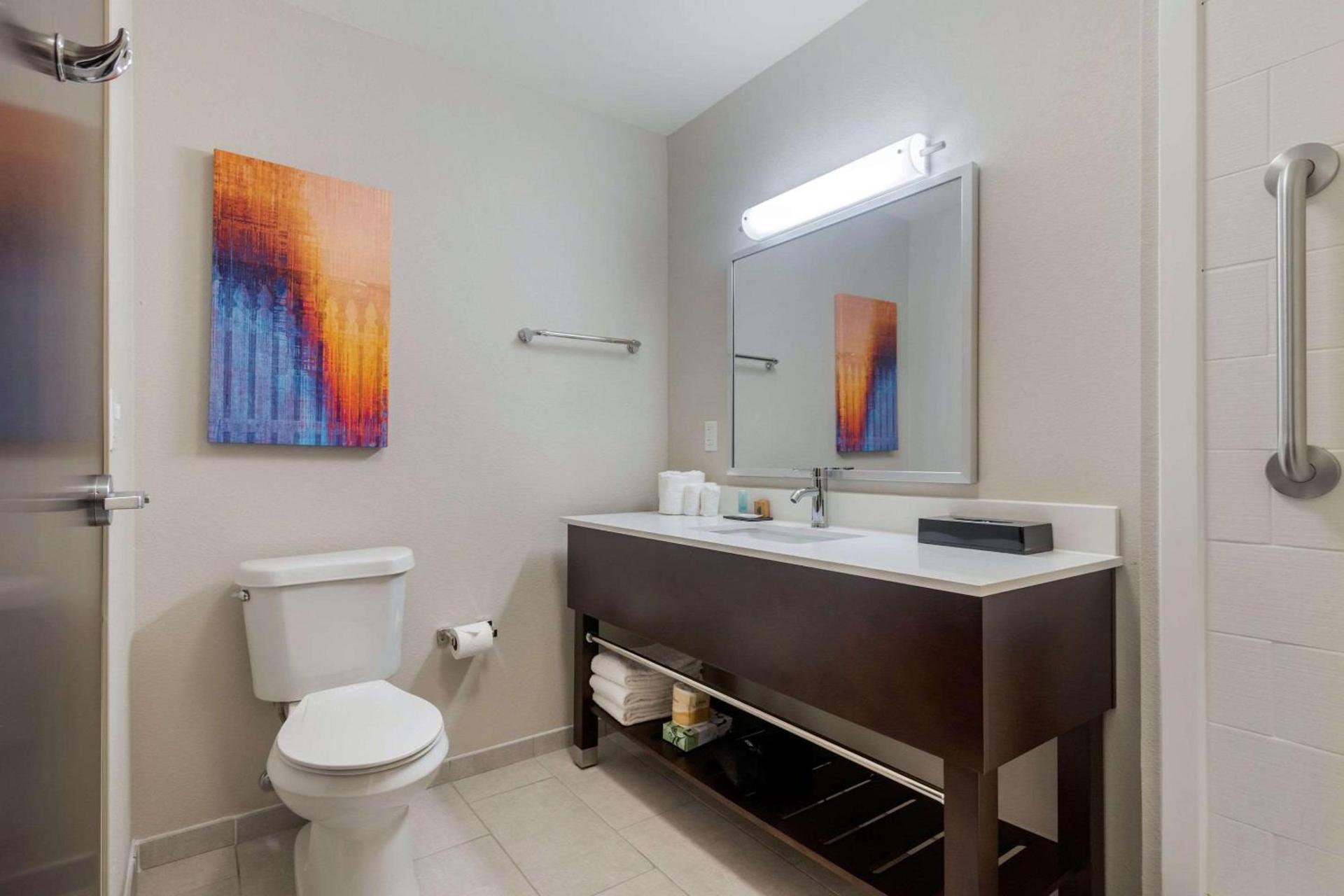 MainStay Suites Bricktown - near Medical Center photo 21