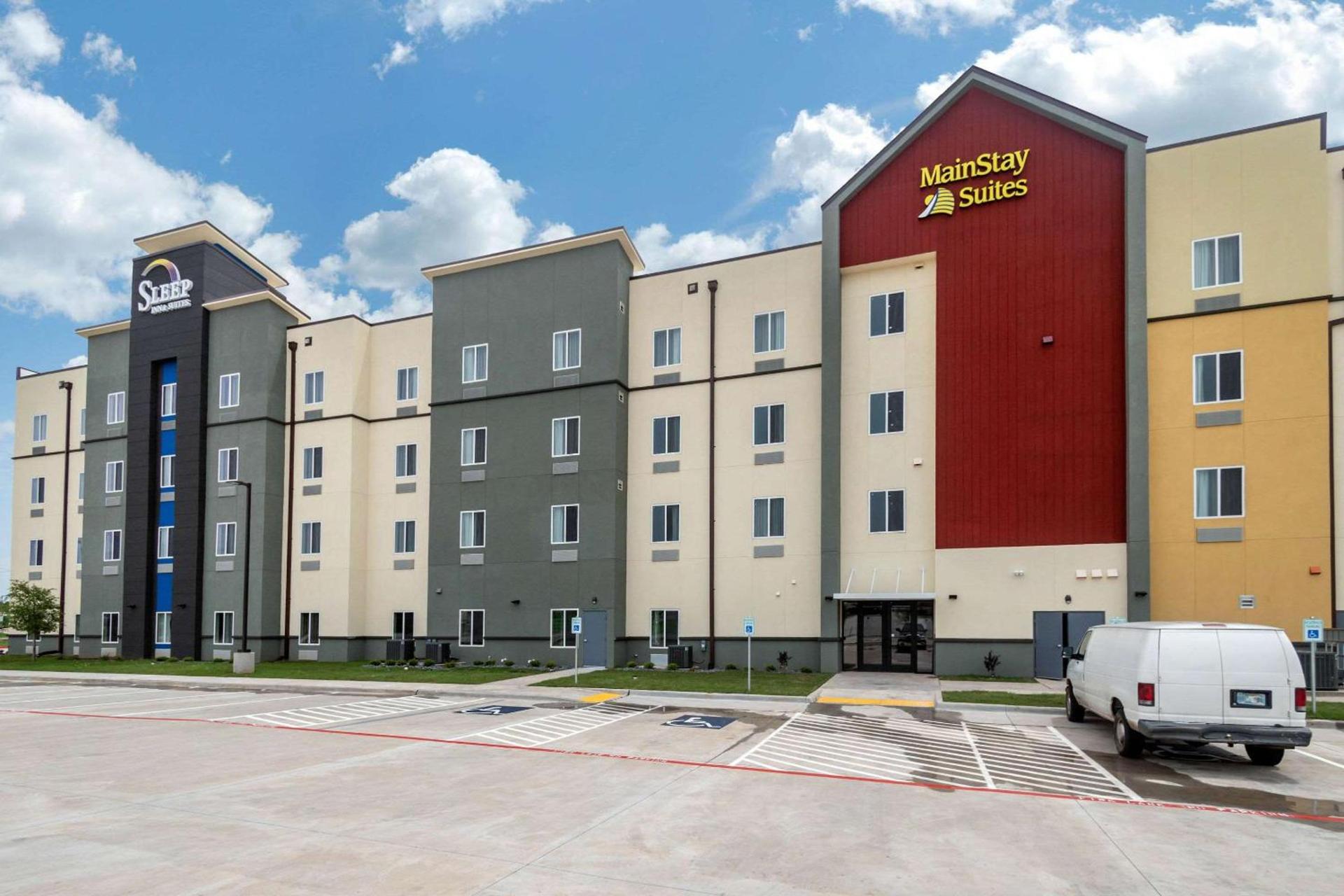 MainStay Suites Bricktown - near Medical Center photo 1