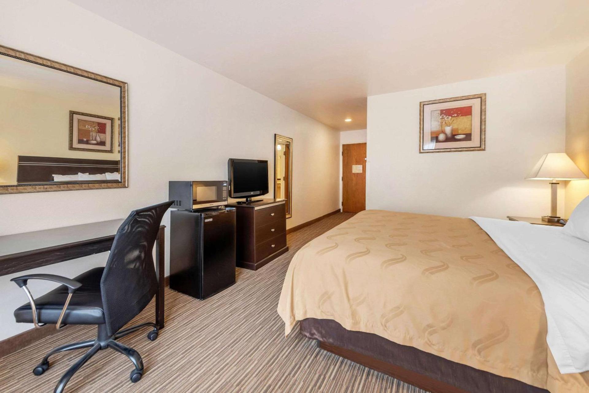 Quality Inn & Suites Limon photo 29