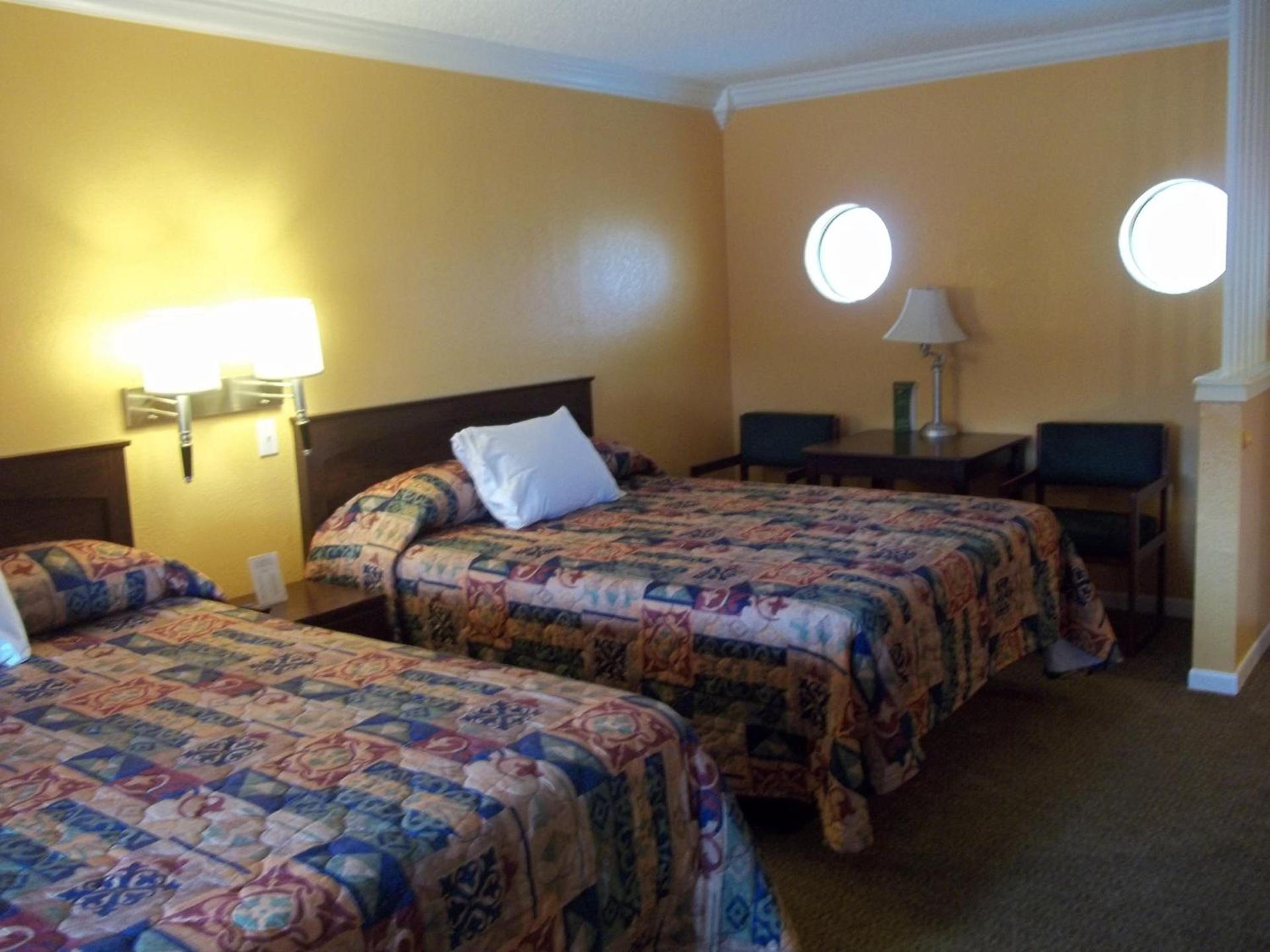 Scottish Inns Galveston photo 11