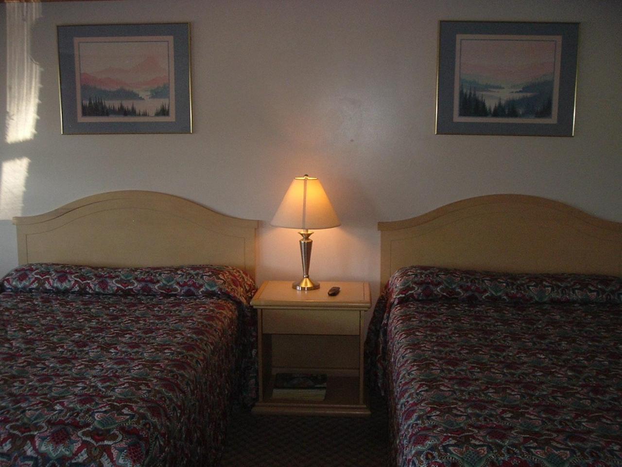 Fels Three Crown Motel photo 20