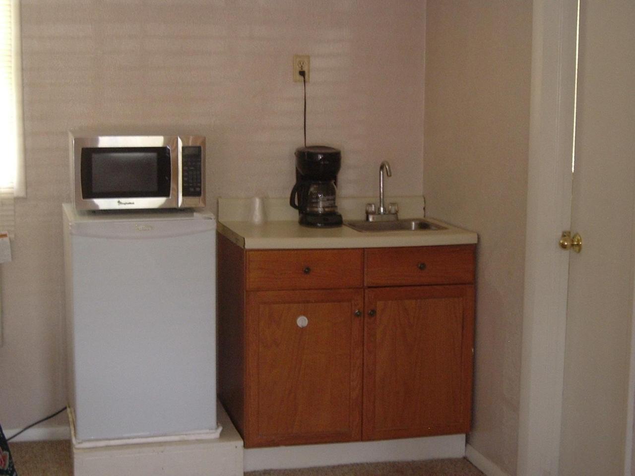 Fels Three Crown Motel photo 14