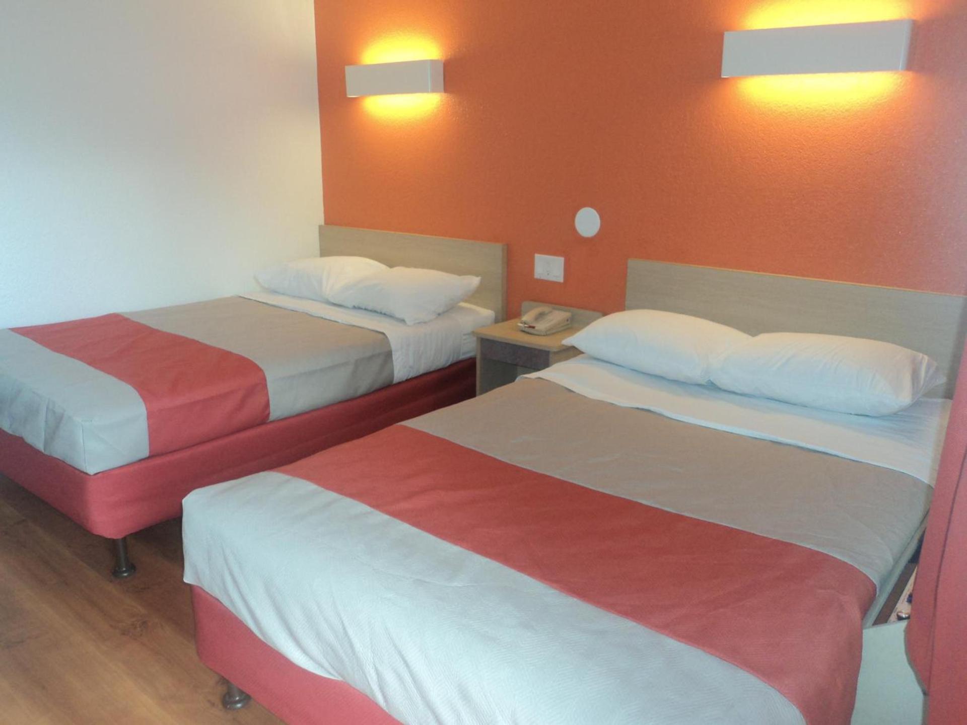 Motel 6 Albuquerque Northeast photo 52