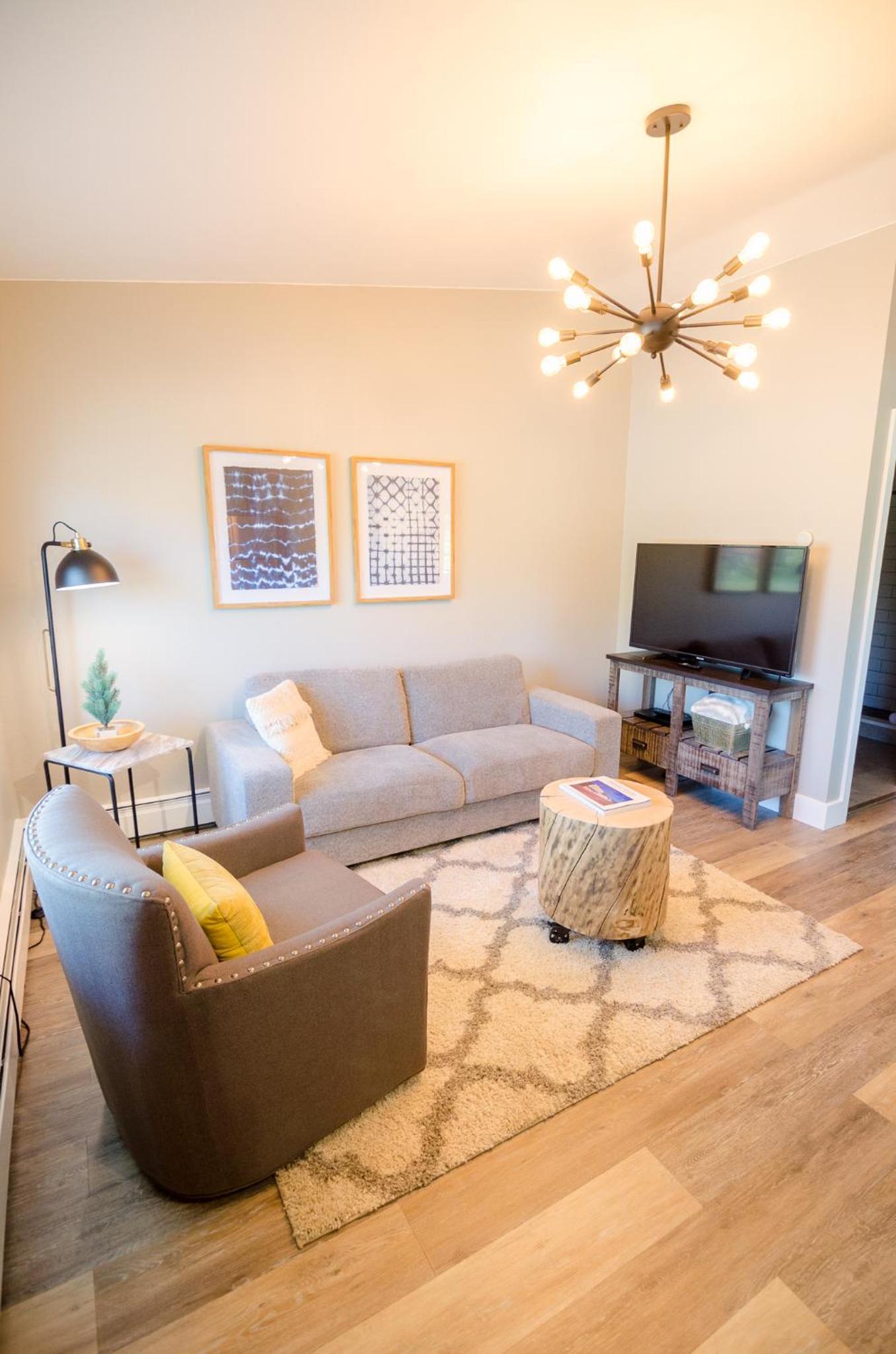 Colony Suites photo 57