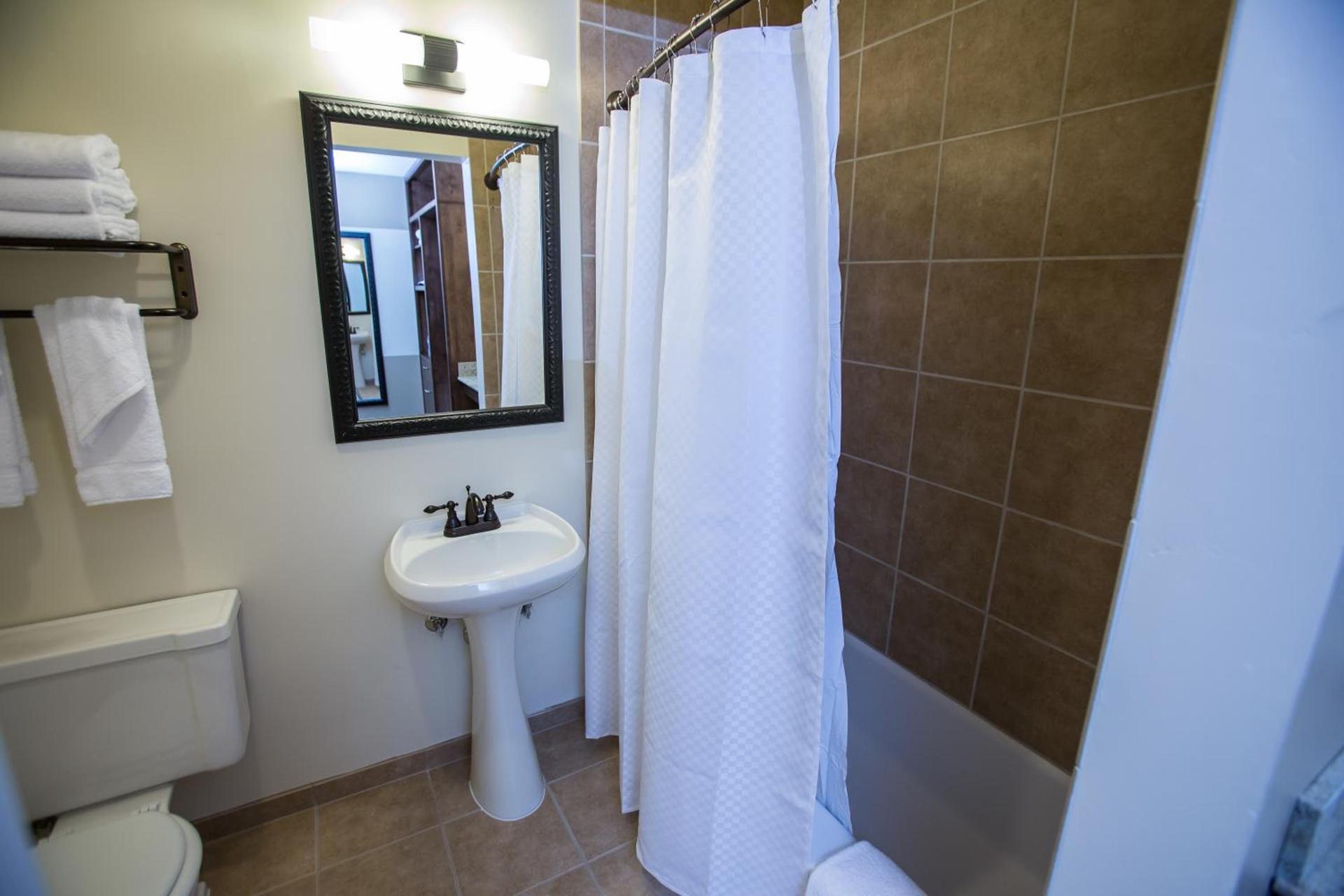 Carlton Oaks Lodge, an Ascend Collection Hotel photo 30